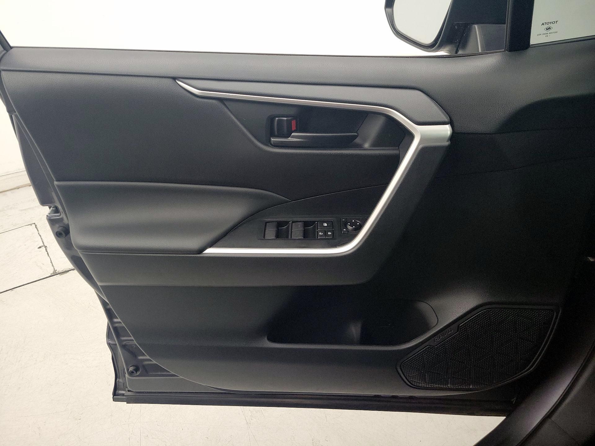 Thumbnail: 2024 Toyota RAV4 - 12