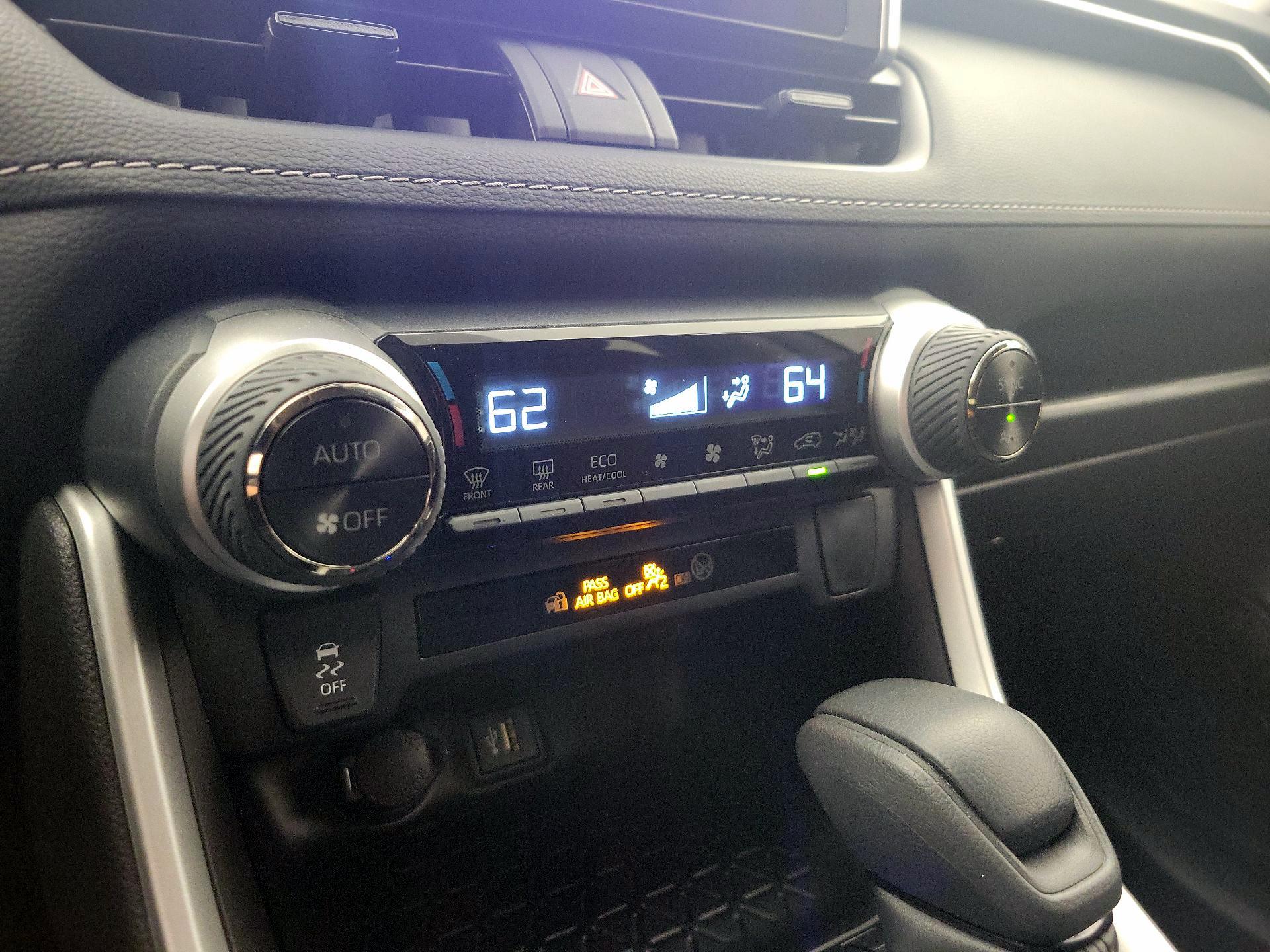 Thumbnail: 2024 Toyota RAV4 - 16