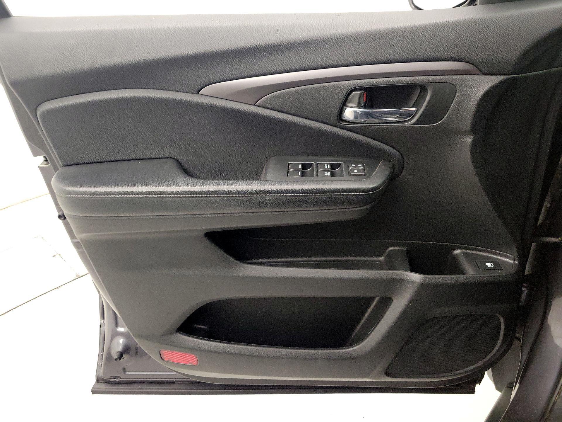 Thumbnail: 2020 Honda Ridgeline - 12