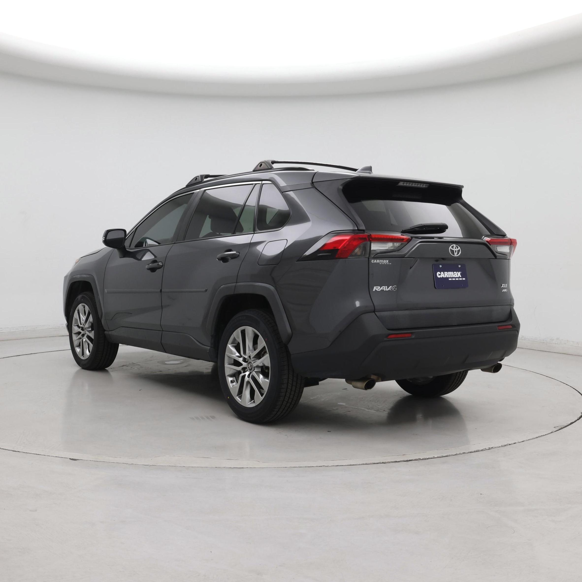 Thumbnail: 2019 Toyota RAV4 - 2