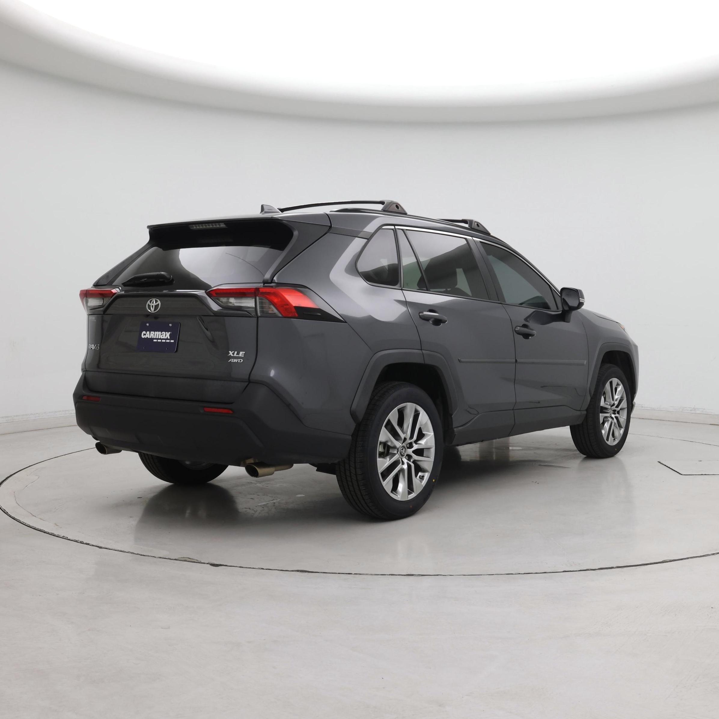 Thumbnail: 2019 Toyota RAV4 - 8