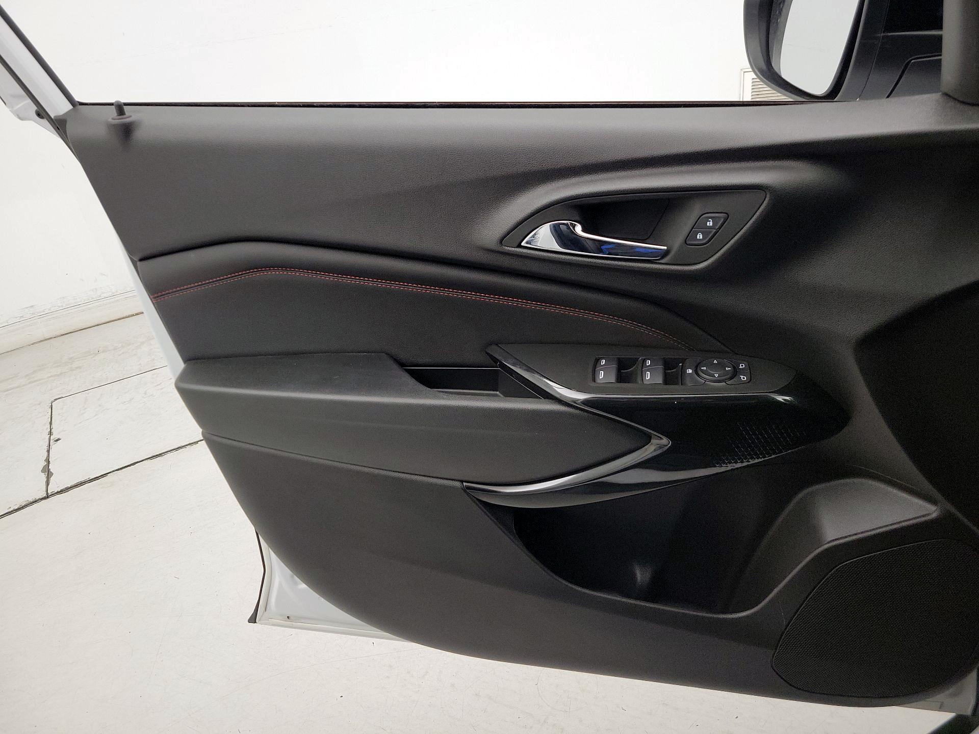 Thumbnail: 2025 Chevrolet Trax - 12