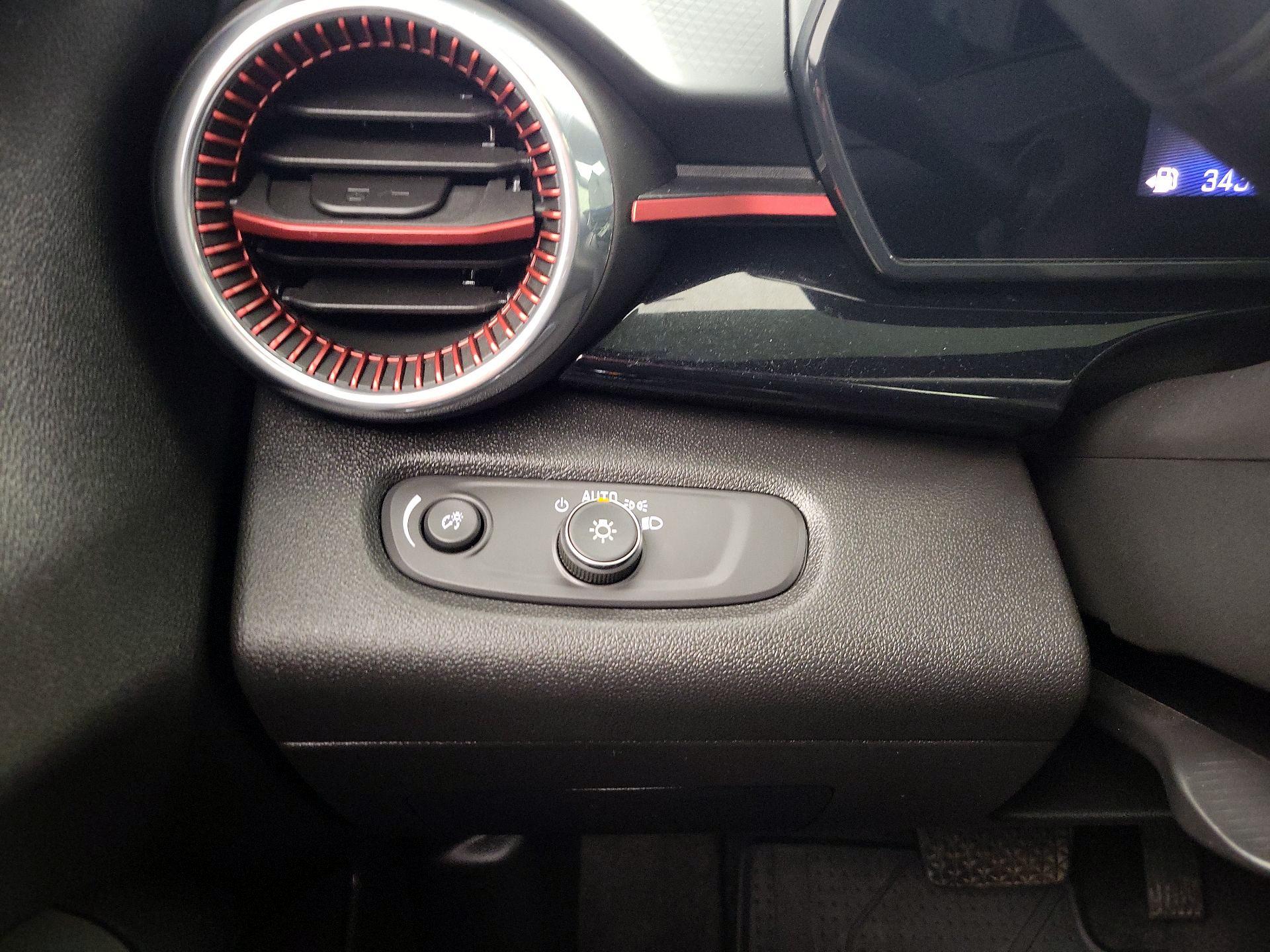 Thumbnail: 2025 Chevrolet Trax - 13