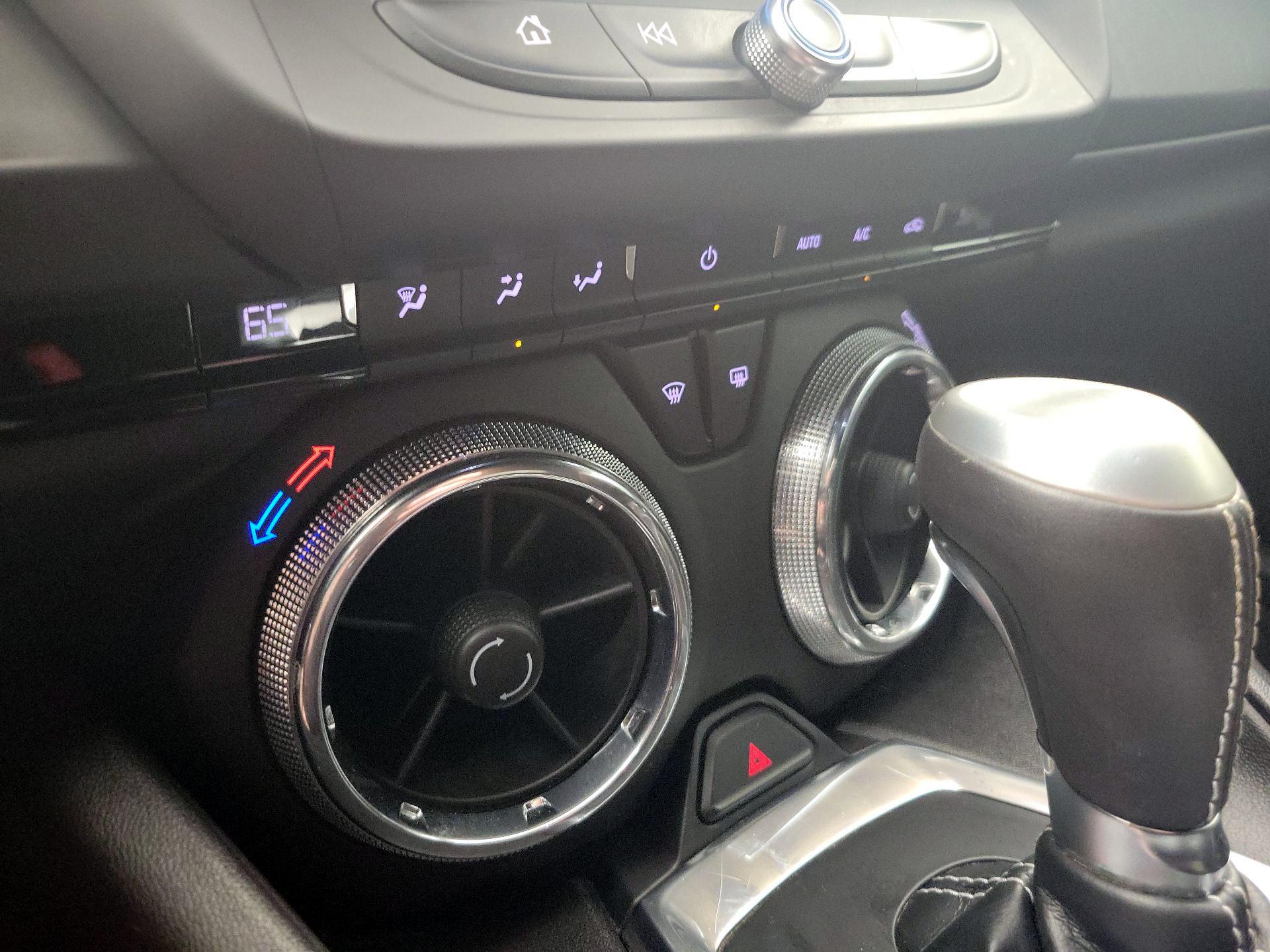 Thumbnail: 2018 Chevrolet Camaro - 16