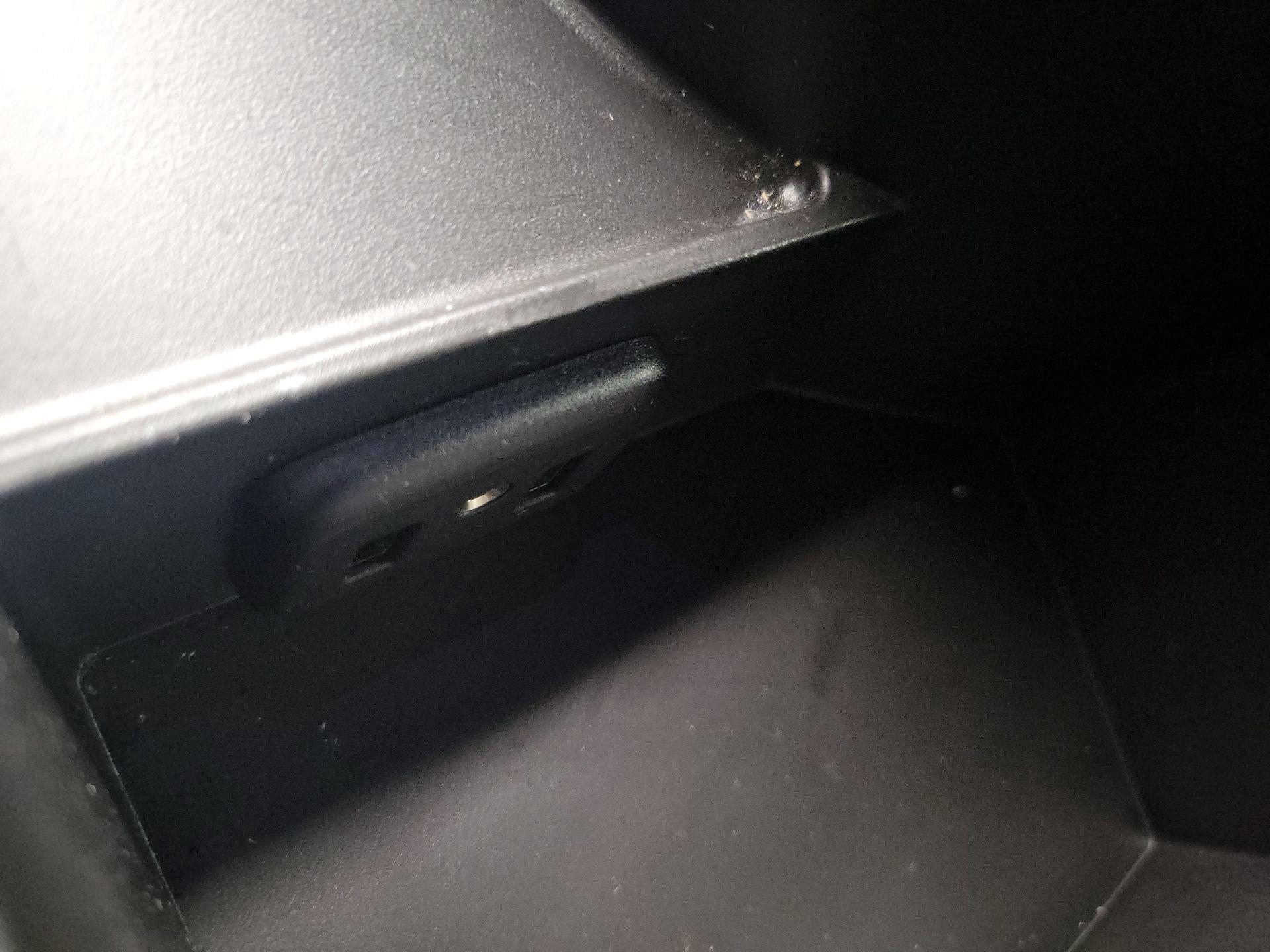 Thumbnail: 2018 Chevrolet Camaro - 18