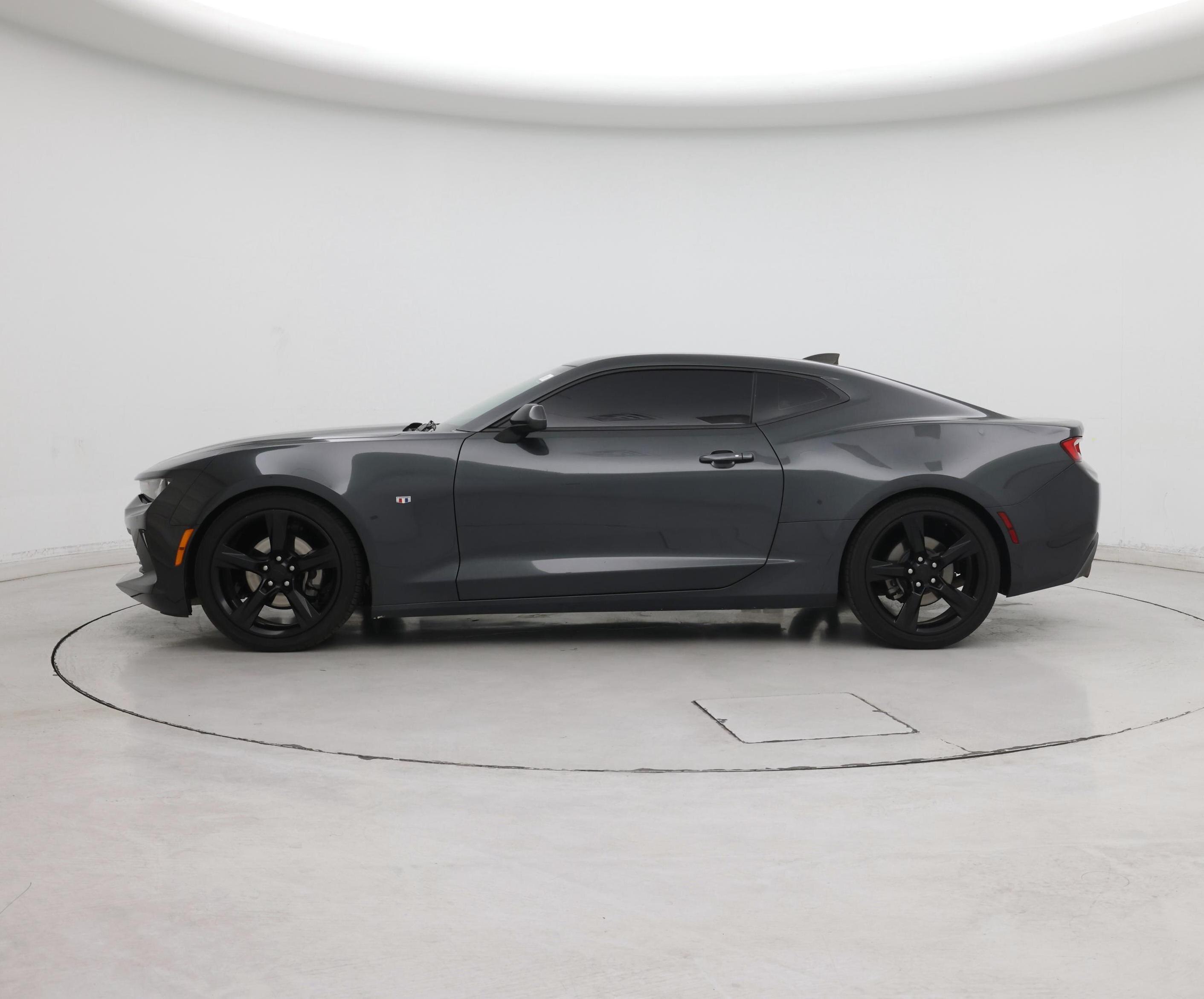 Thumbnail: 2018 Chevrolet Camaro - 3