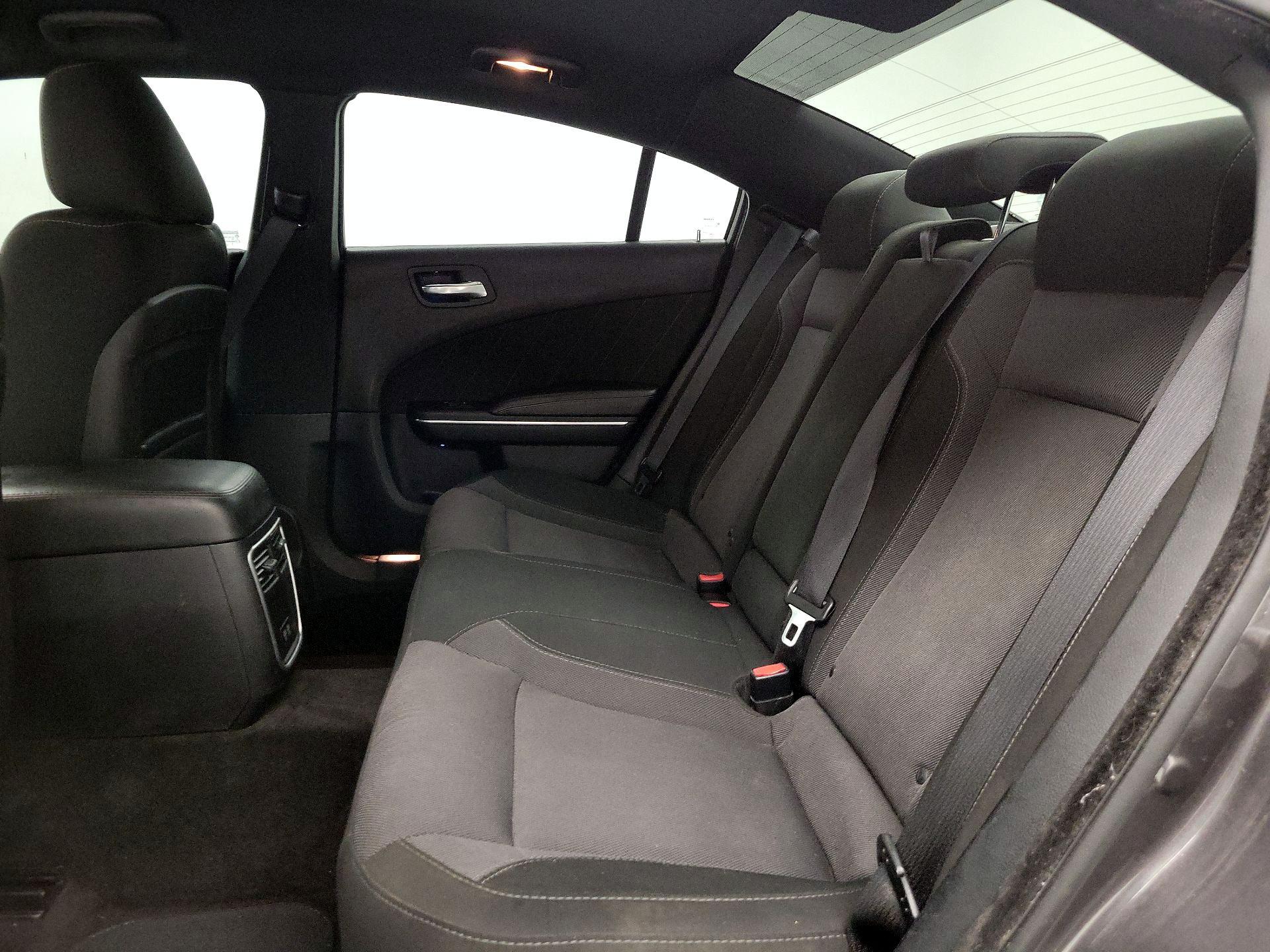 Thumbnail: 2016 Dodge Charger - 18