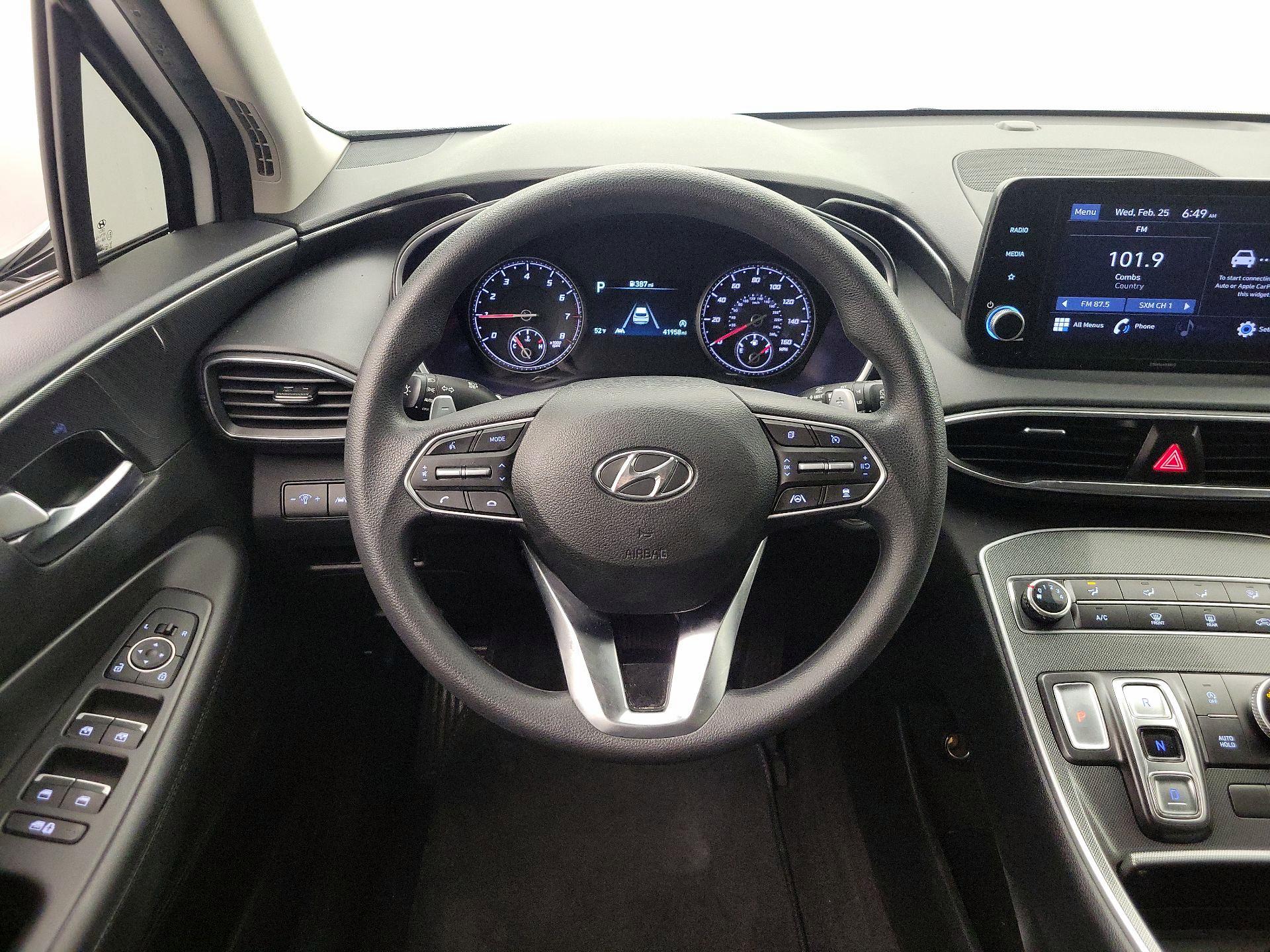 Thumbnail: 2022 Hyundai Santa Fe - 10