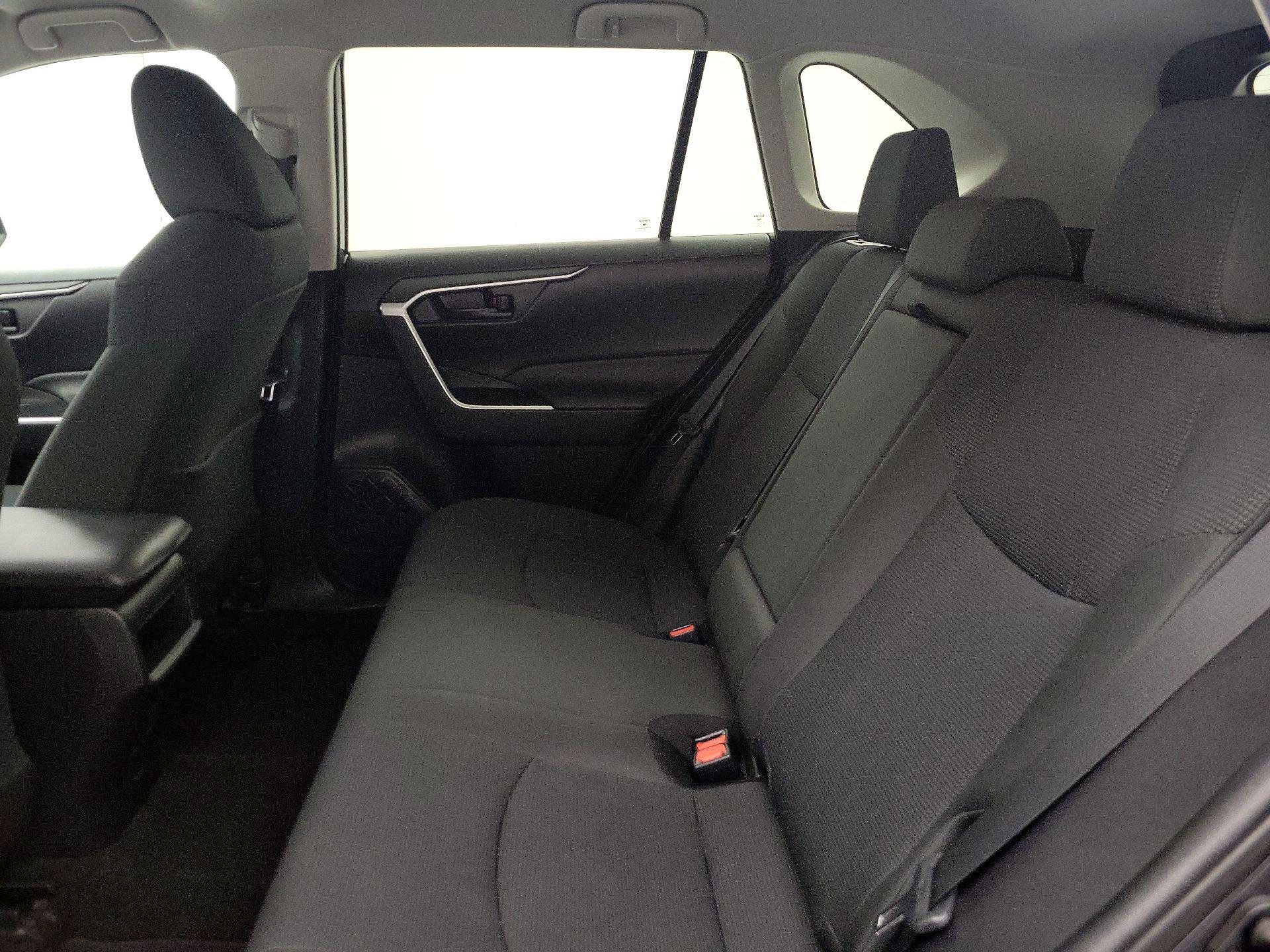 Thumbnail: 2020 Toyota RAV4 - 19