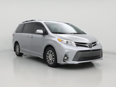 2020 Toyota Sienna XLE