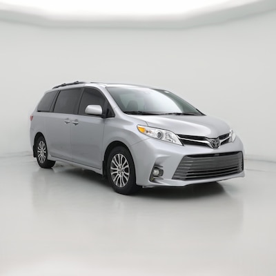 2020 Toyota Sienna XLE