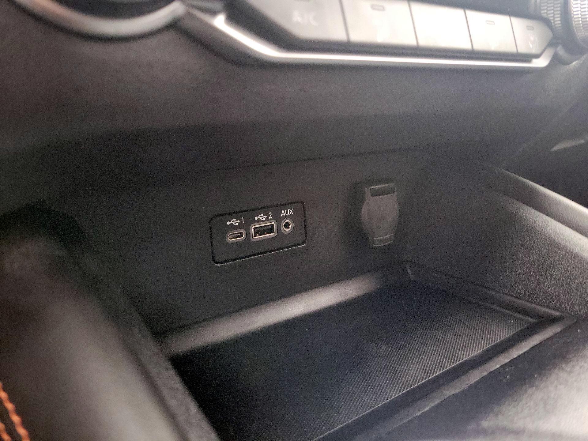 Thumbnail: 2022 Nissan Altima - 18