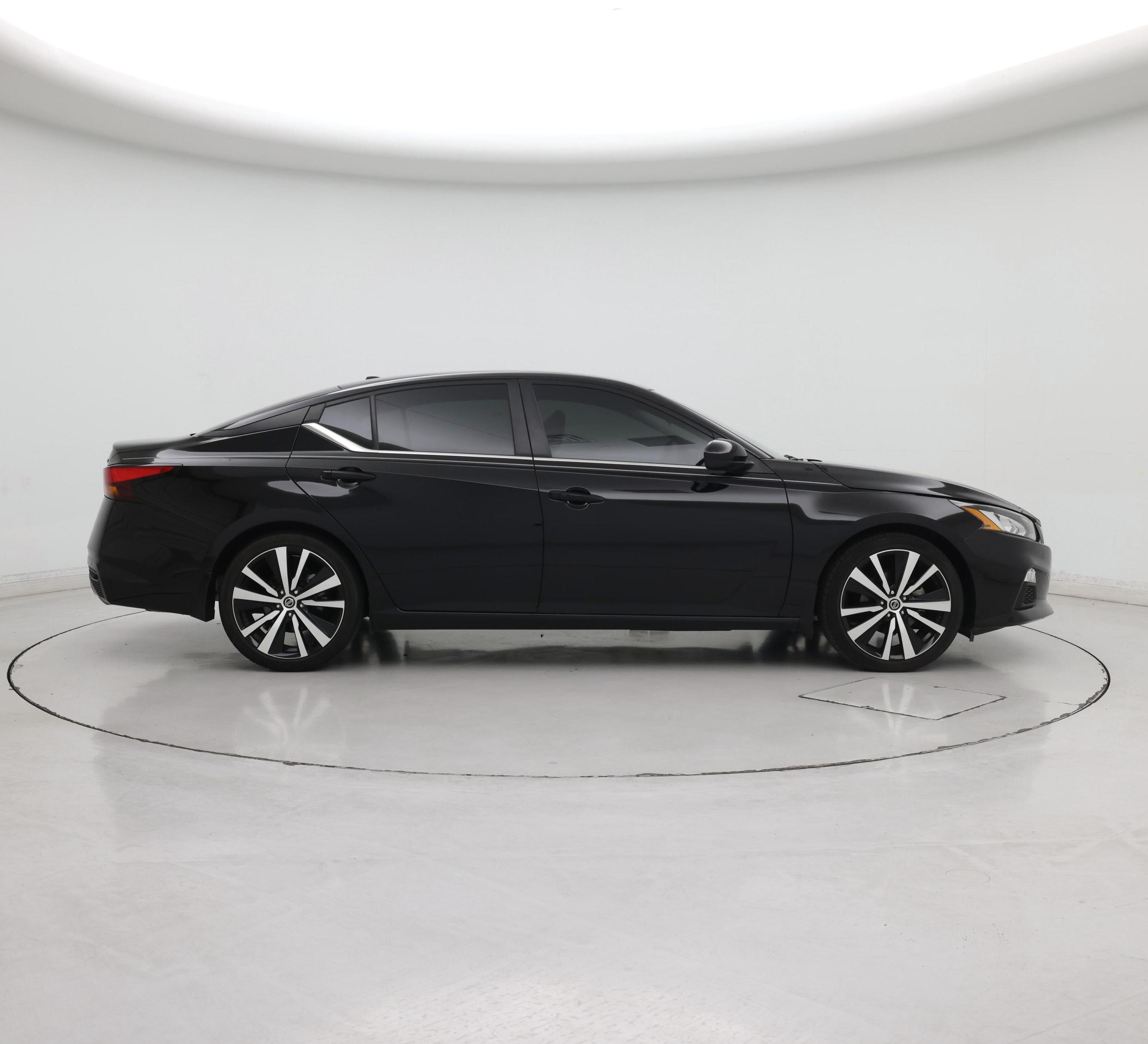 Thumbnail: 2022 Nissan Altima - 7