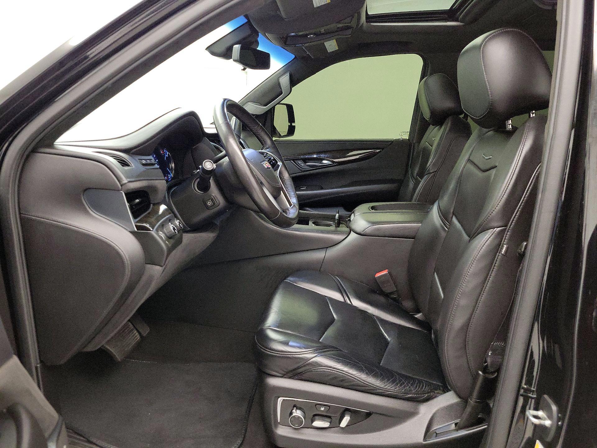 Thumbnail: 2020 Cadillac Escalade - 11