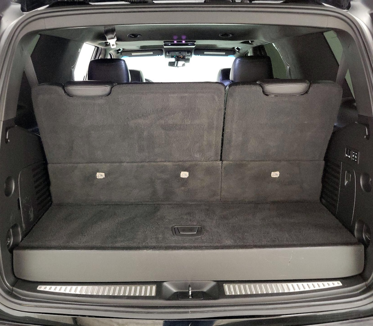 Trunk/Cargo (Seats Up)