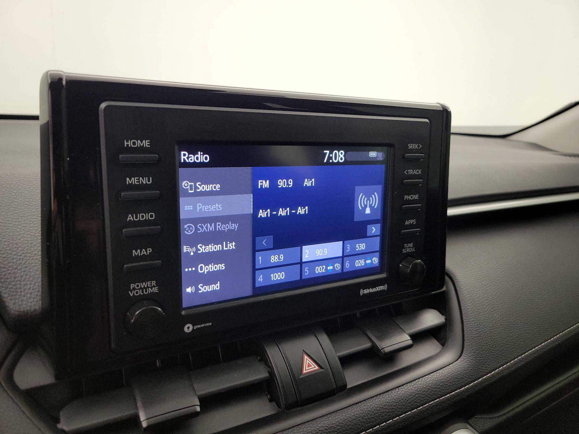 Thumbnail: 2020 Toyota RAV4 - 15