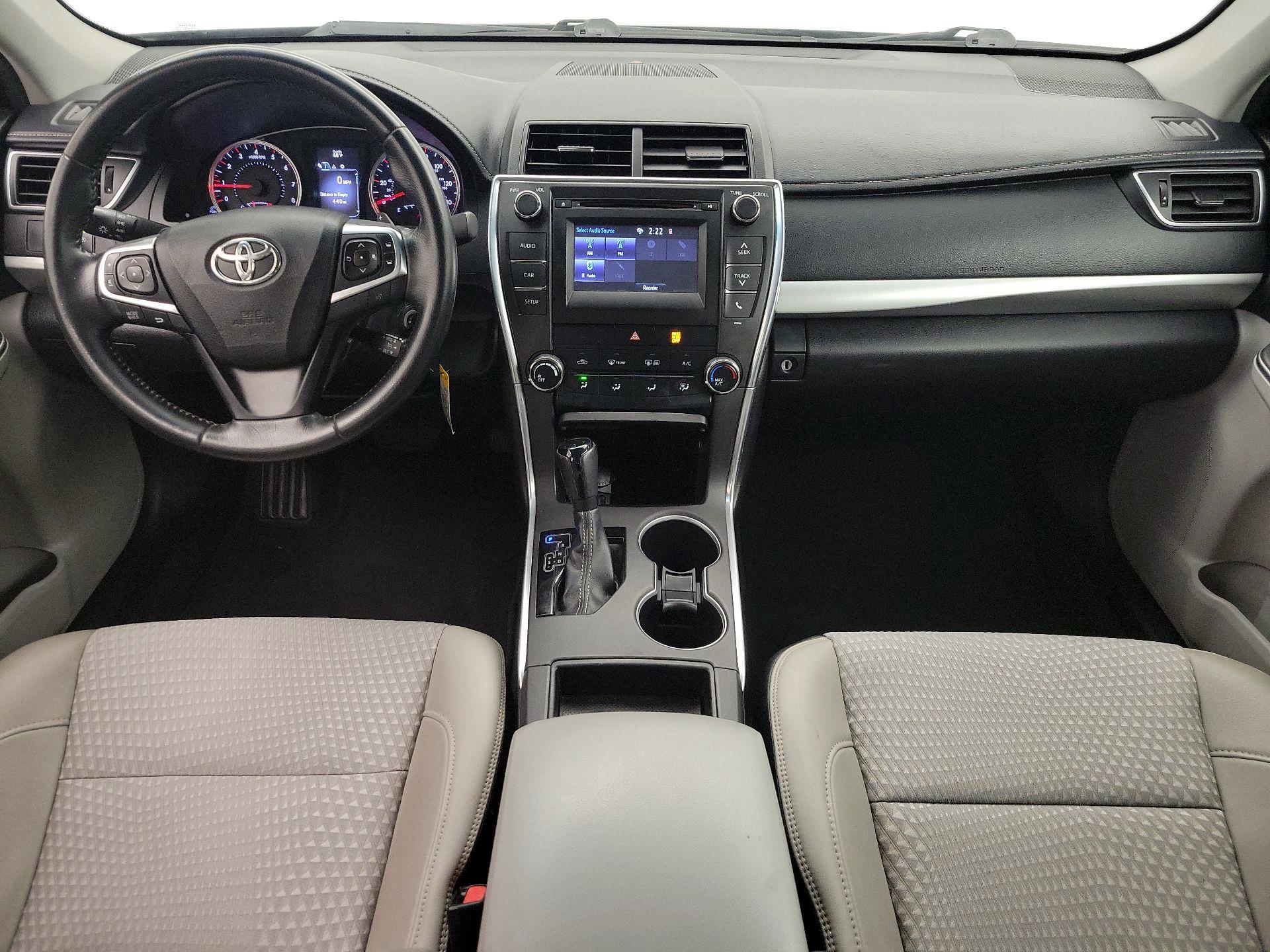 Thumbnail: 2015 Toyota Camry - 9