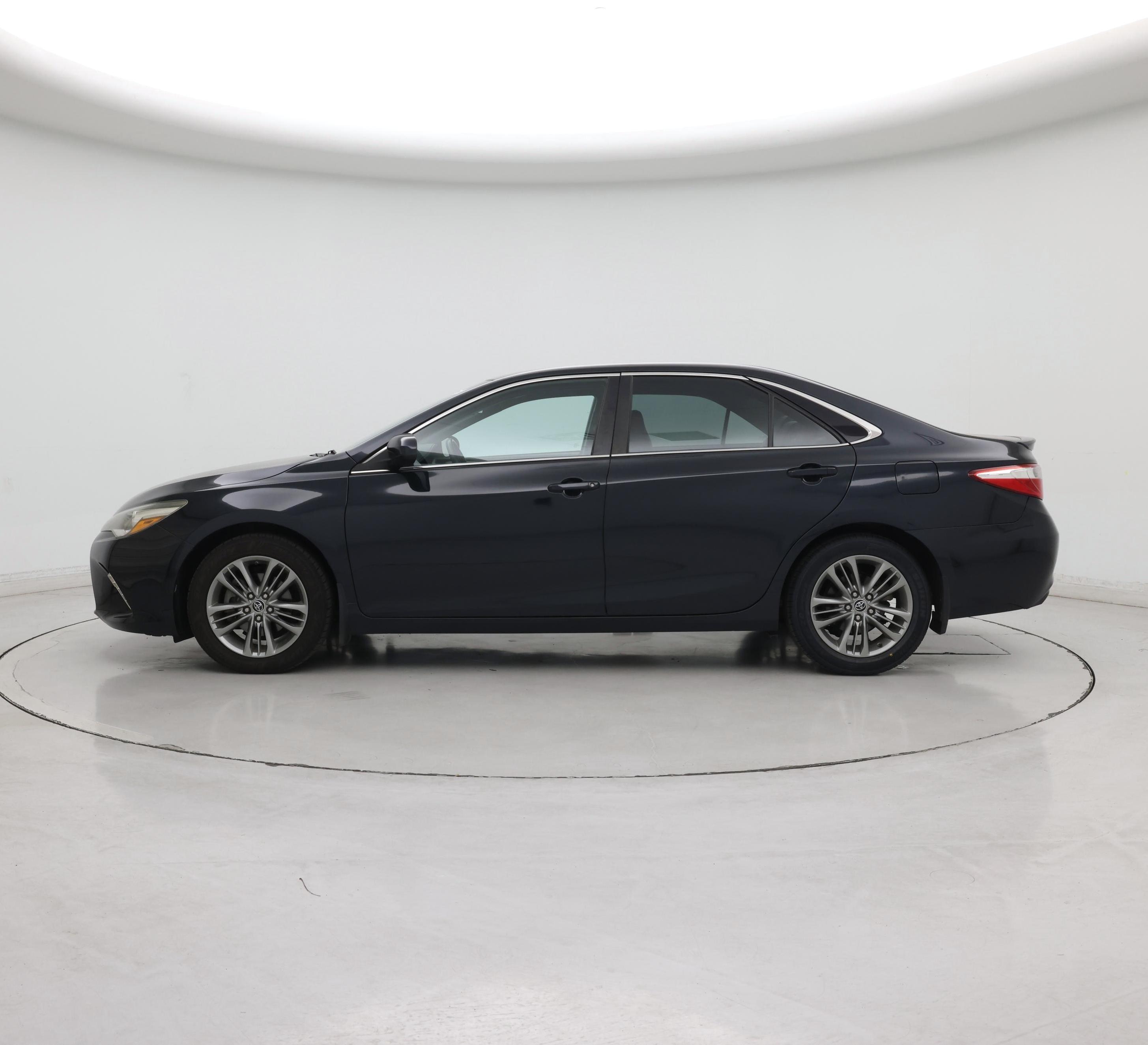 Thumbnail: 2015 Toyota Camry - 3