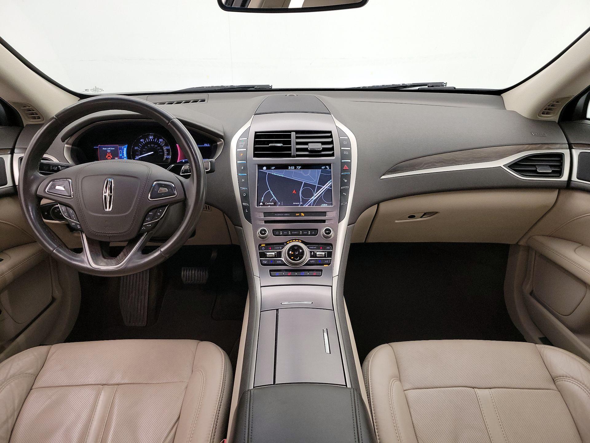 Thumbnail: 2017 Lincoln MKZ - 9