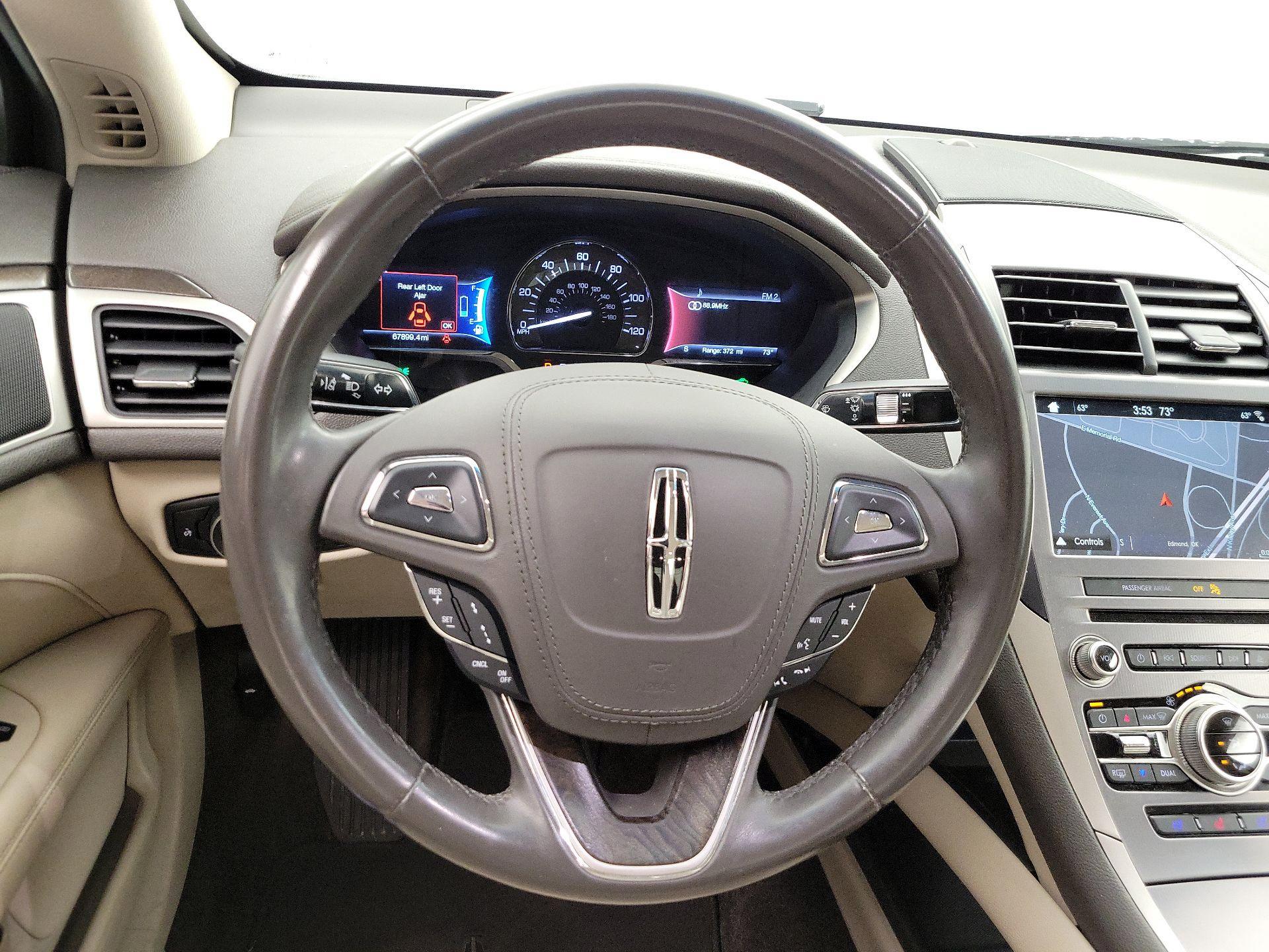 Thumbnail: 2017 Lincoln MKZ - 10