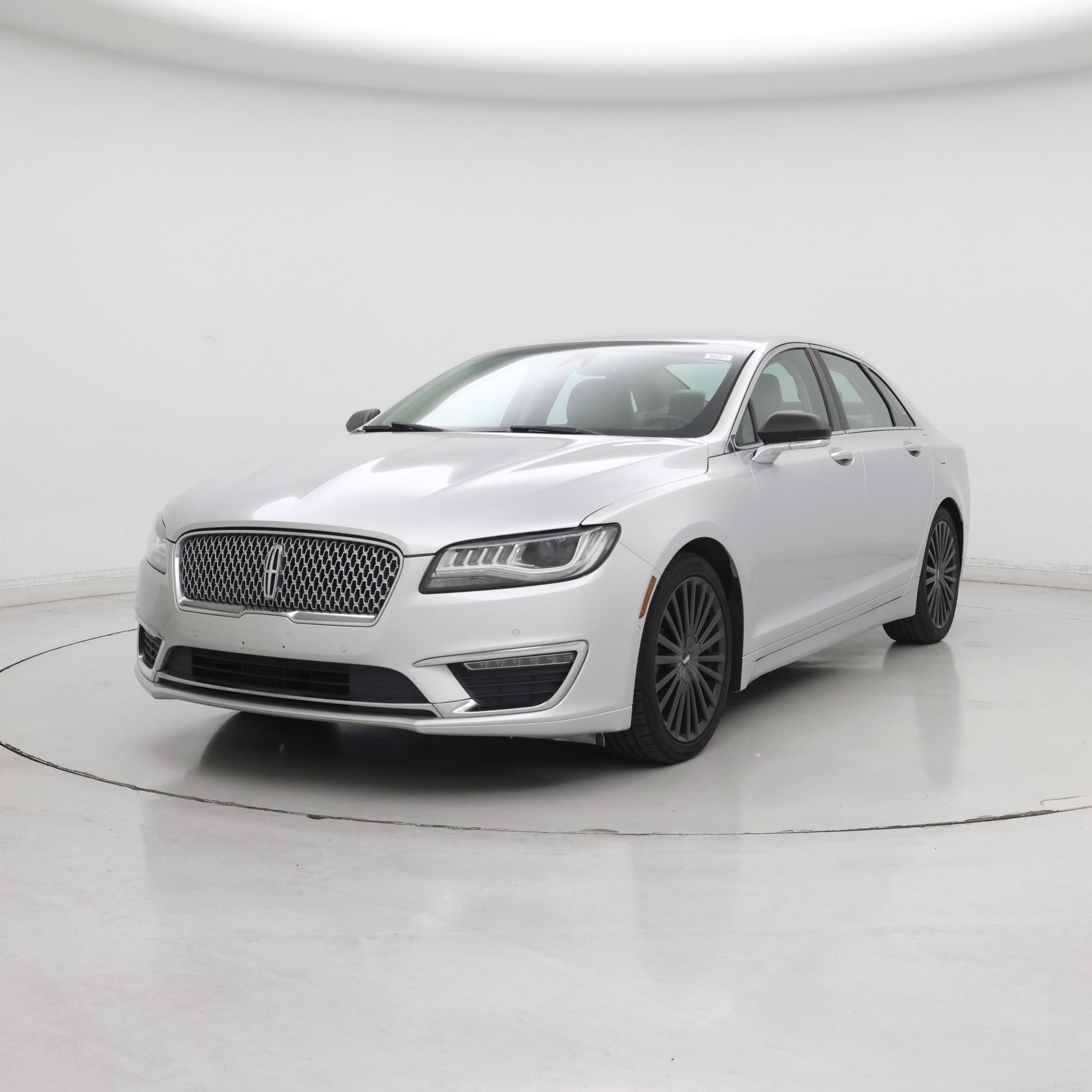 Thumbnail: 2017 Lincoln MKZ - 4