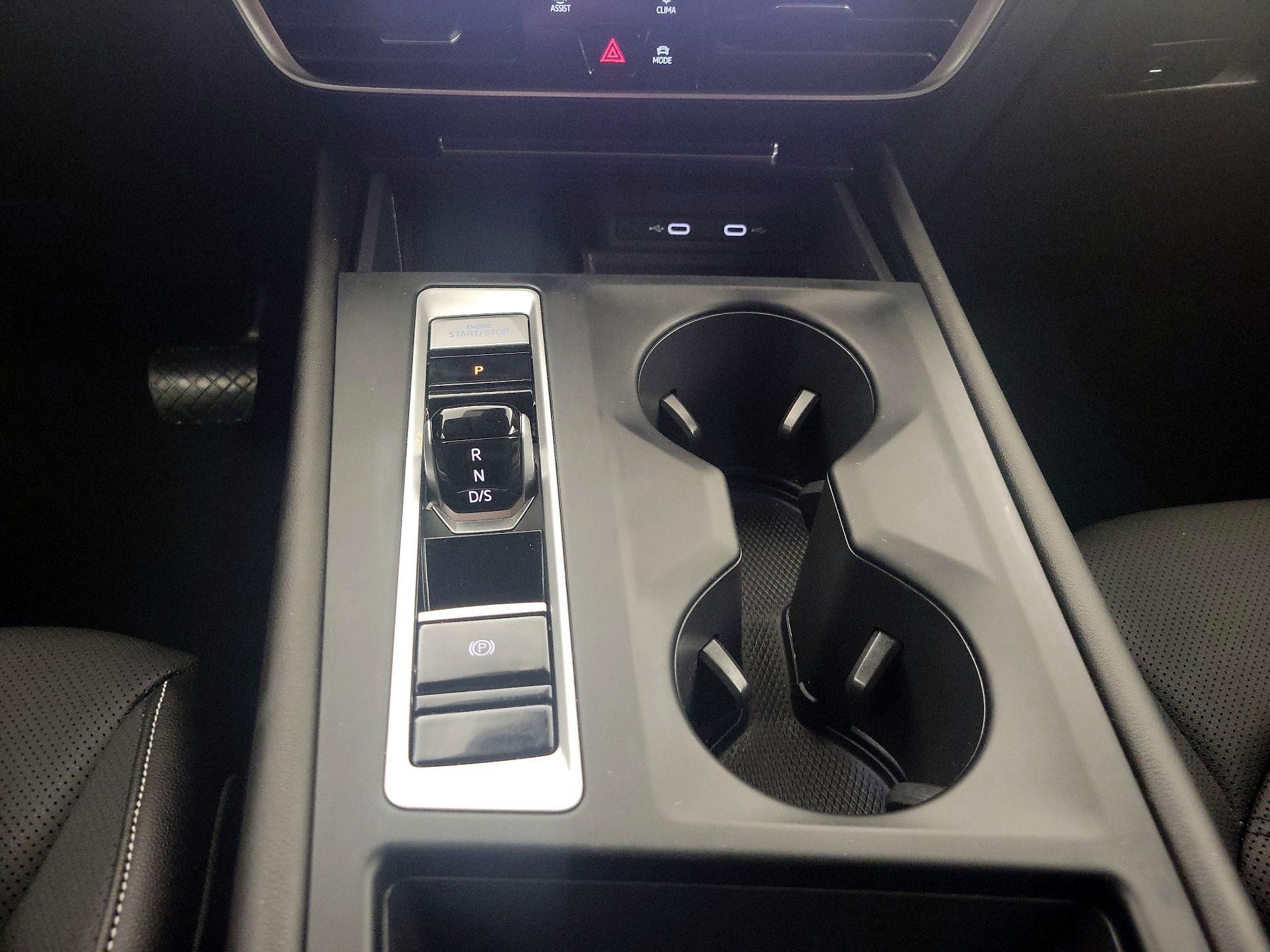 Thumbnail: 2024 Volkswagen Atlas - 17