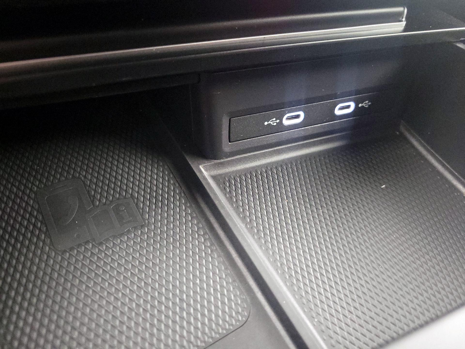 Thumbnail: 2024 Volkswagen Atlas - 18