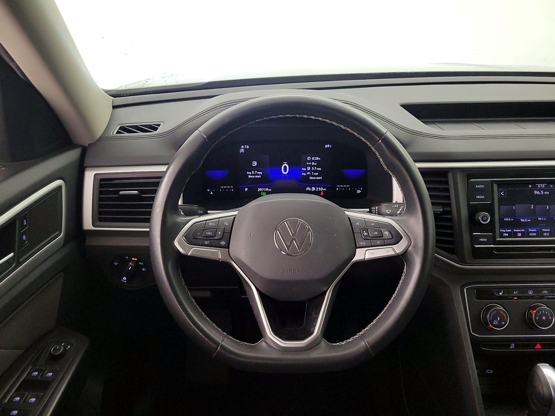 Thumbnail: 2022 Volkswagen Atlas - 10