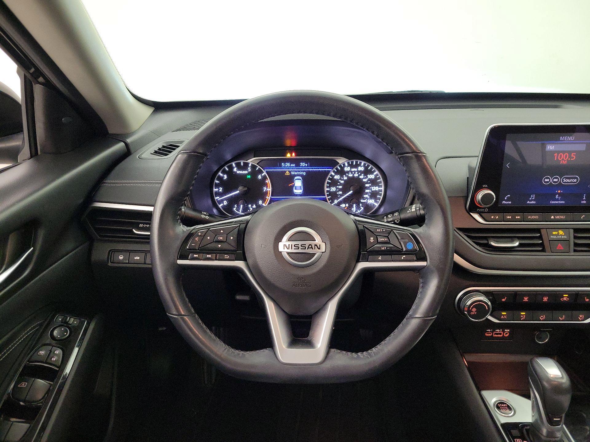 Thumbnail: 2021 Nissan Altima - 10