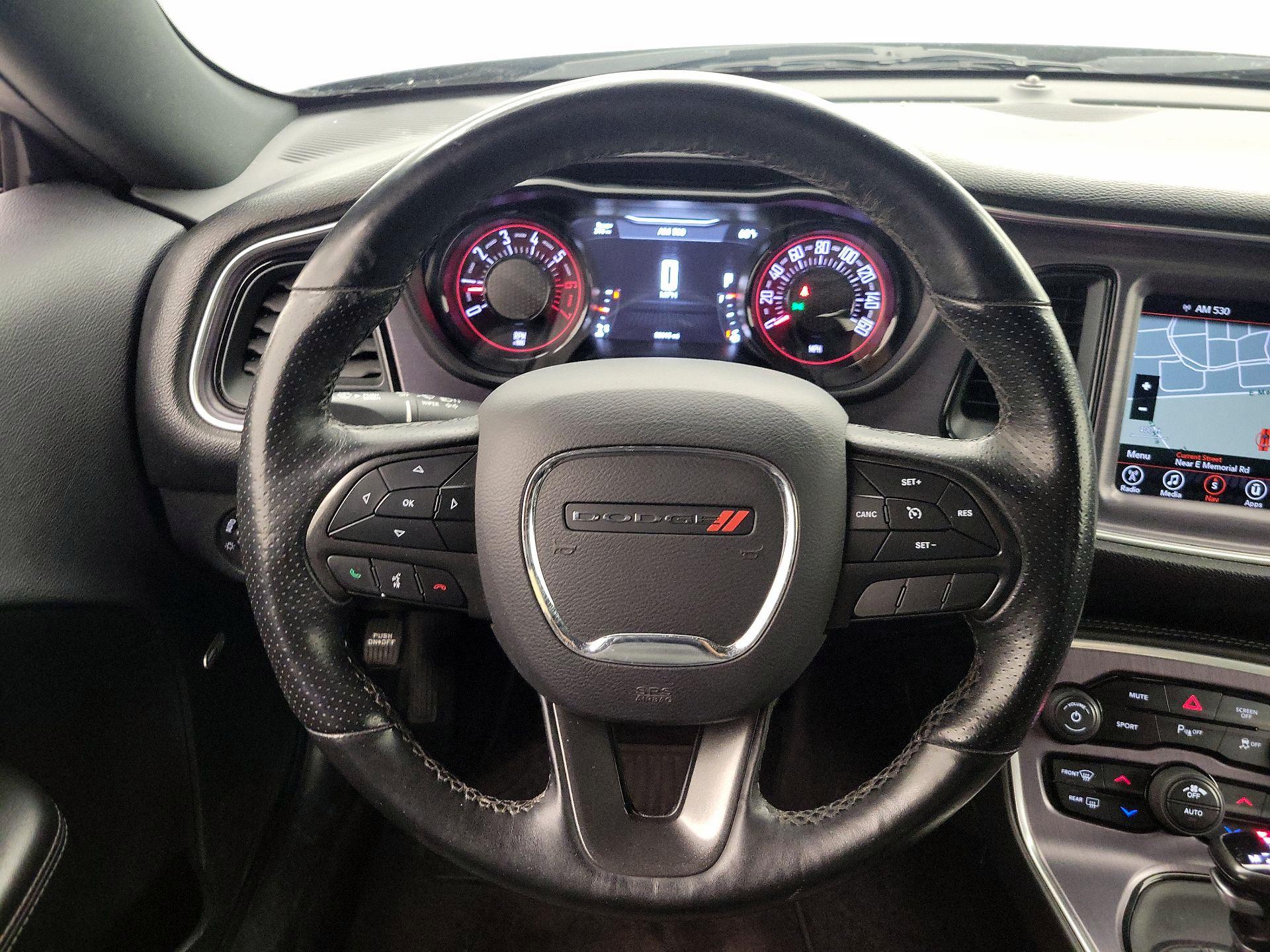 Thumbnail: 2017 Dodge Challenger - 10