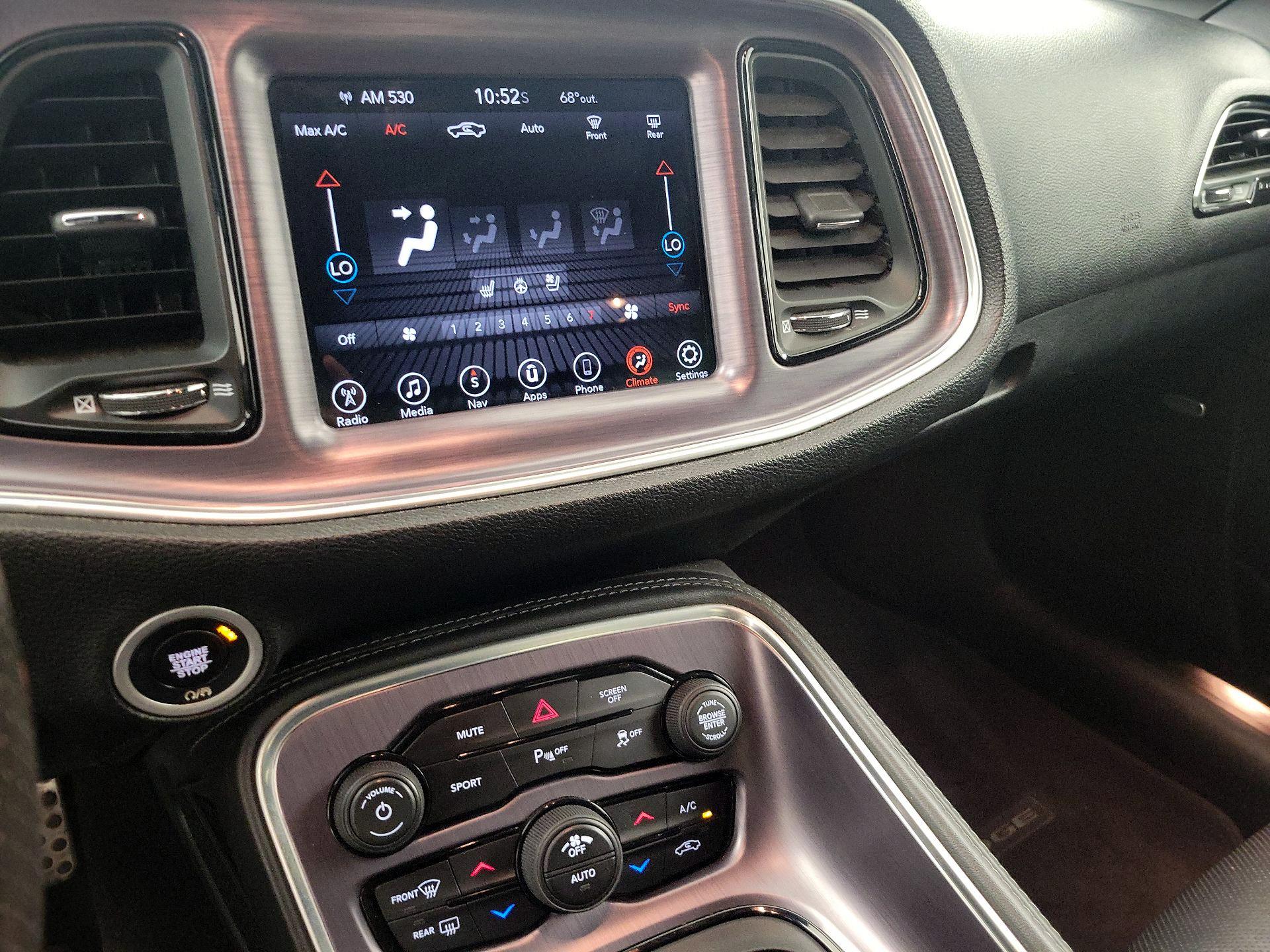 Thumbnail: 2017 Dodge Challenger - 17