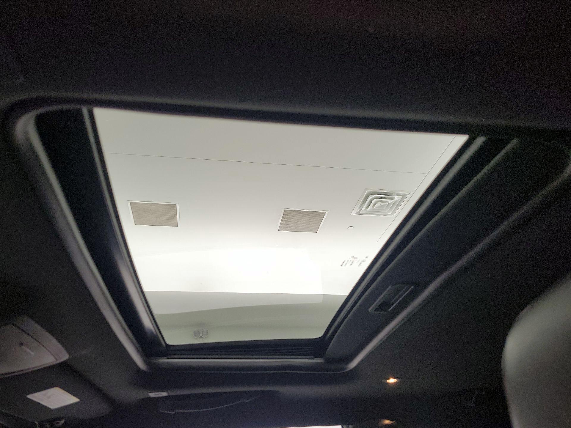 Thumbnail: 2017 Dodge Challenger - 20