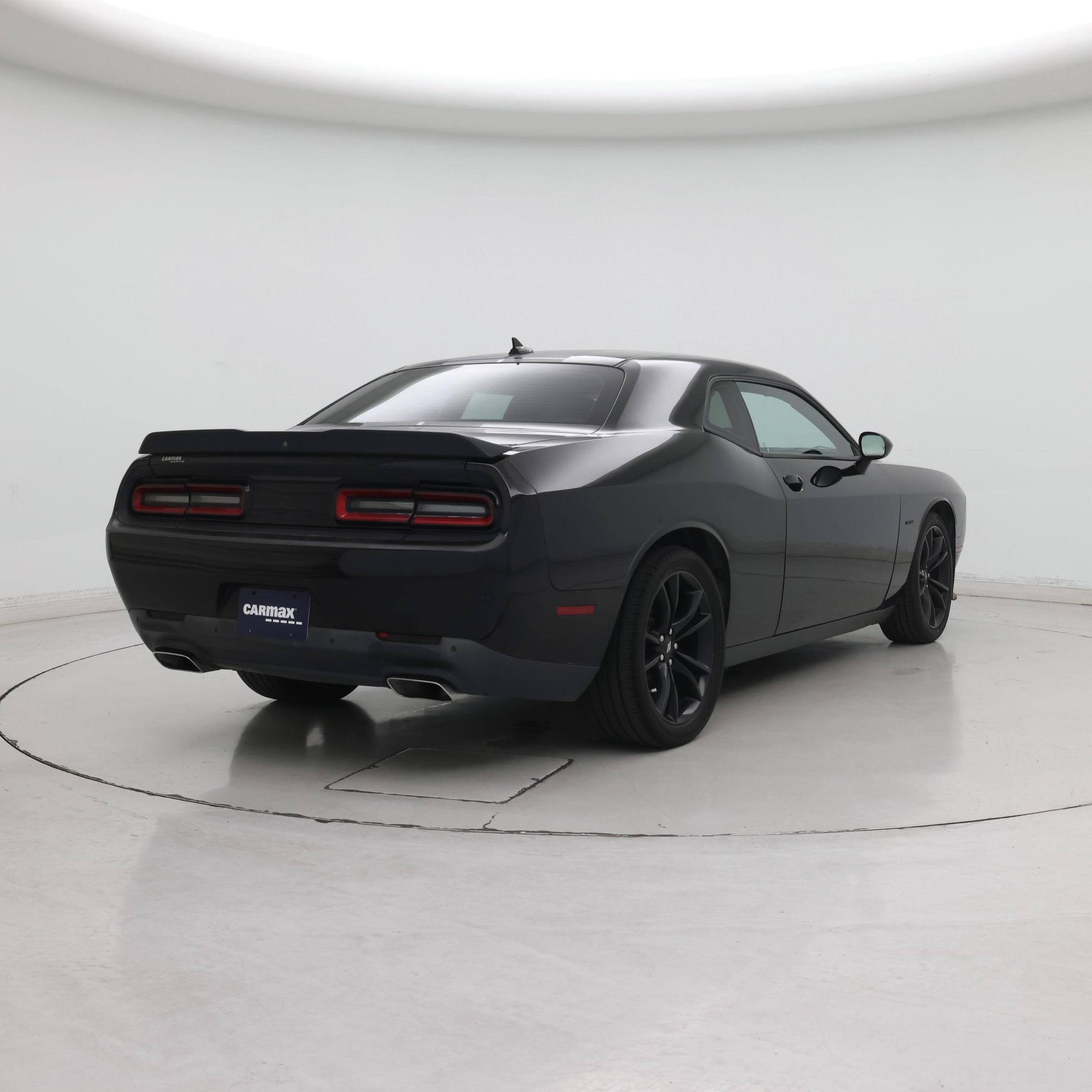 Thumbnail: 2017 Dodge Challenger - 8