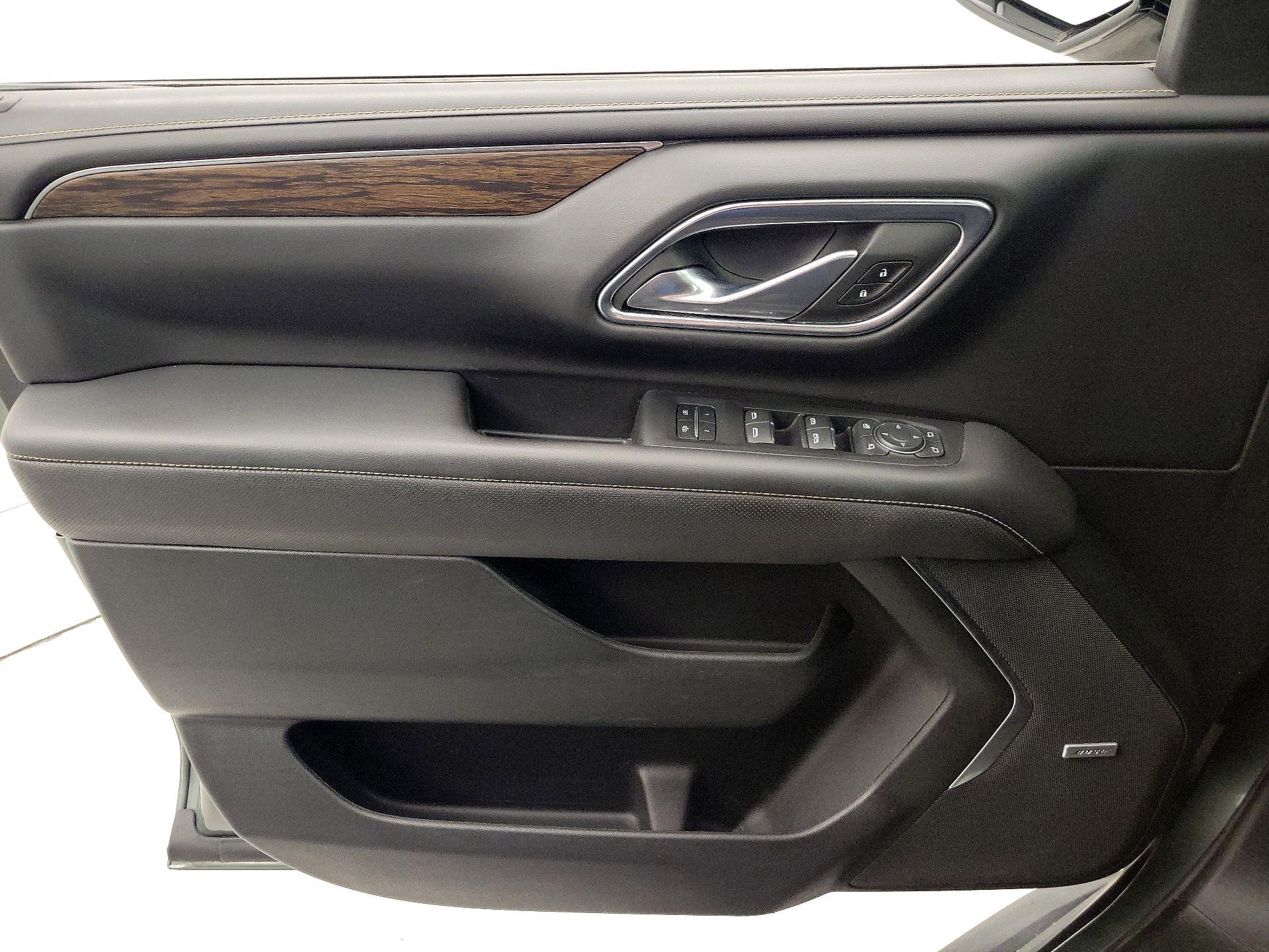 Thumbnail: 2023 Chevrolet Suburban - 12