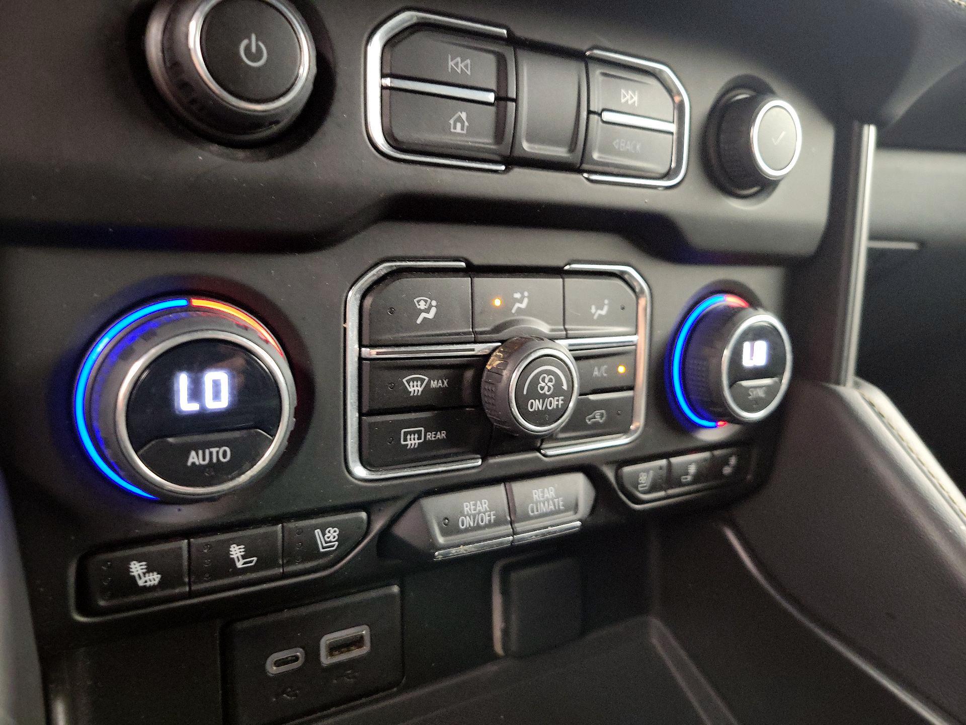 Thumbnail: 2023 Chevrolet Suburban - 16