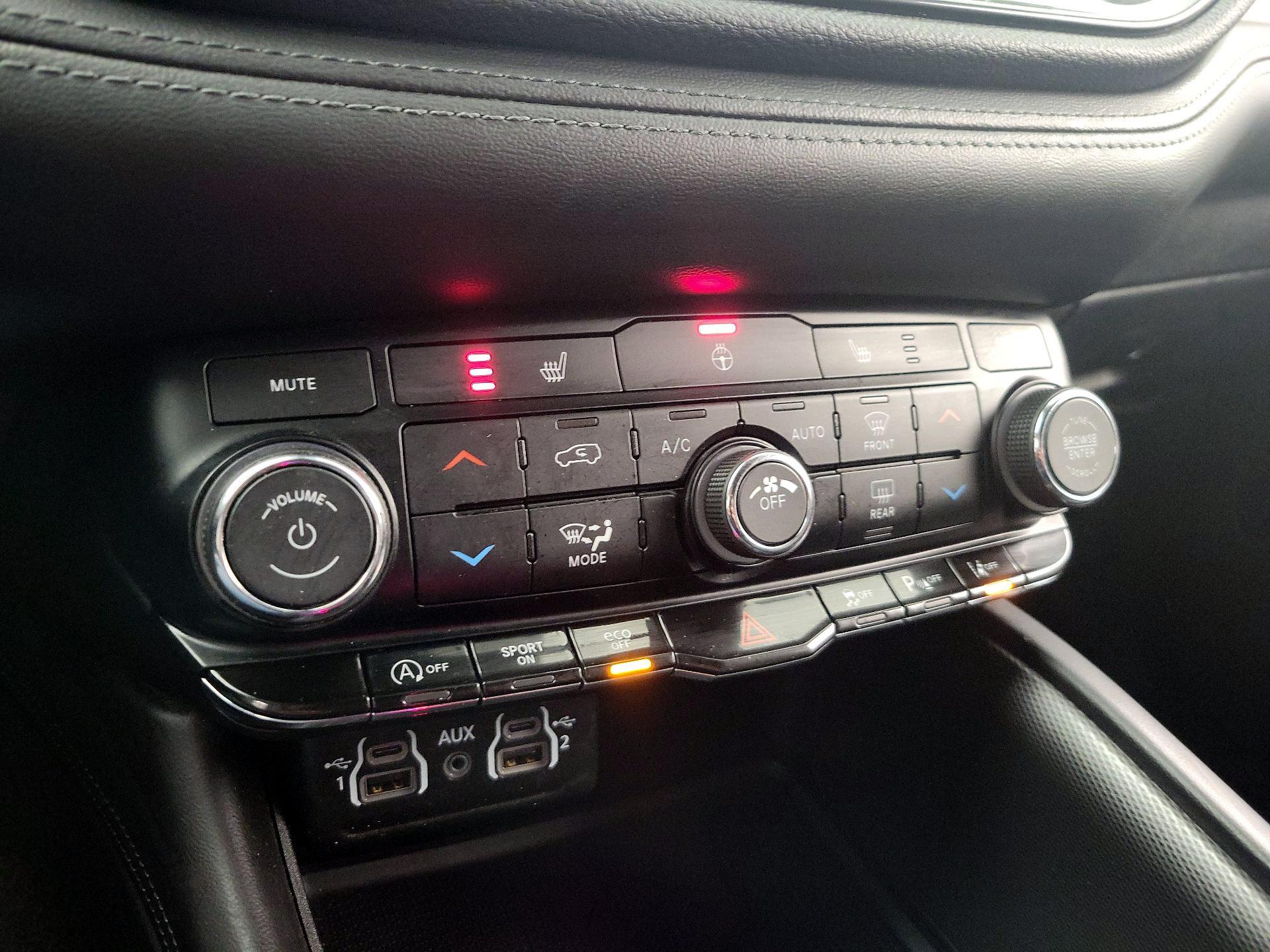 Thumbnail: 2022 Dodge Durango - 16