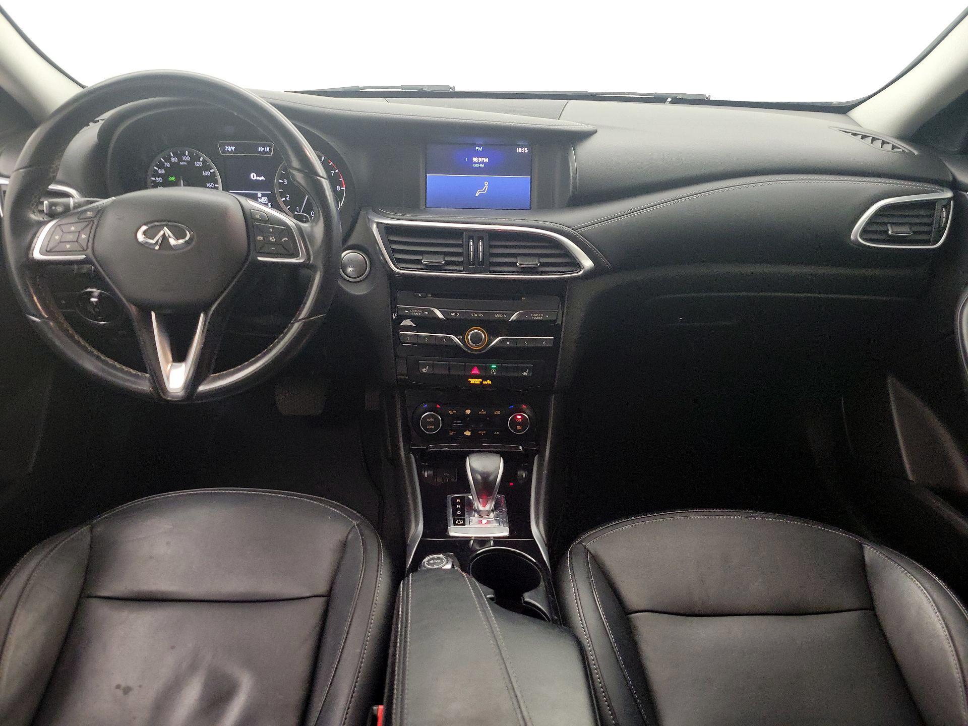 Thumbnail: 2018 INFINITI QX30 - 9