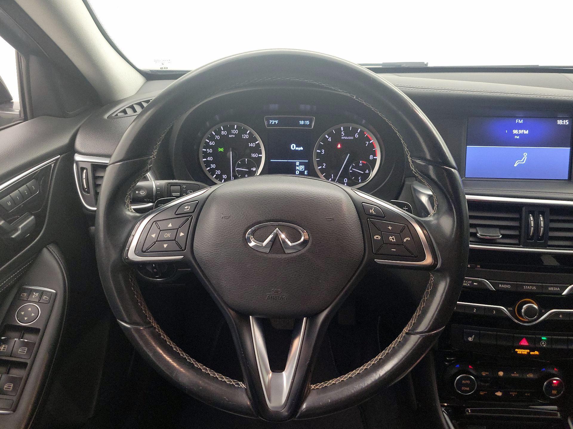 Thumbnail: 2018 INFINITI QX30 - 10