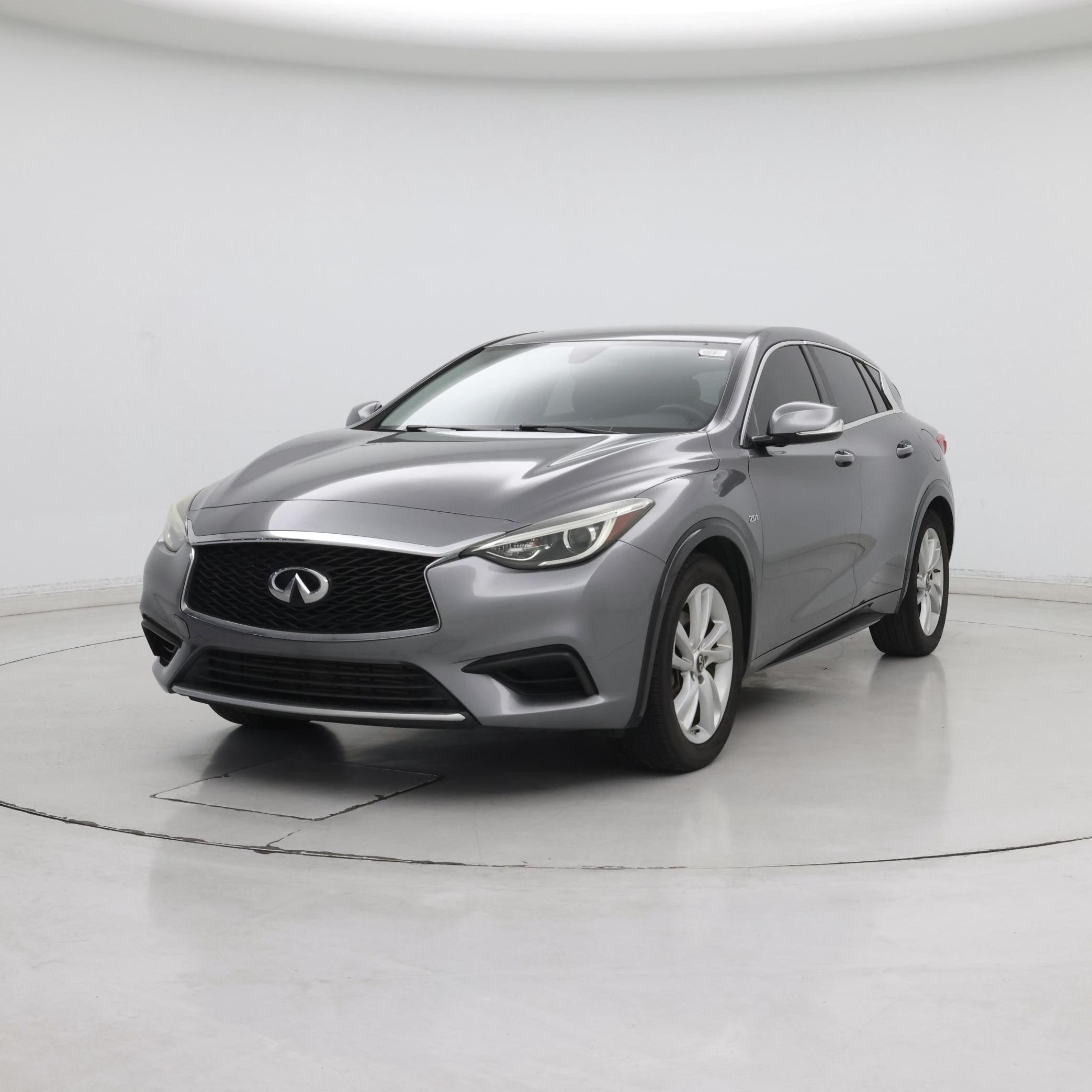 Thumbnail: 2018 INFINITI QX30 - 4