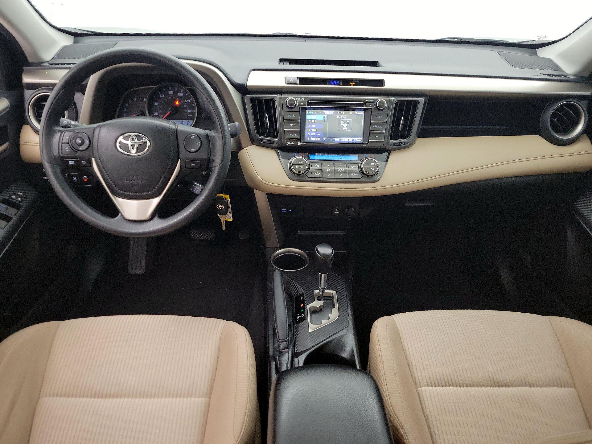 Thumbnail: 2015 Toyota RAV4 - 9