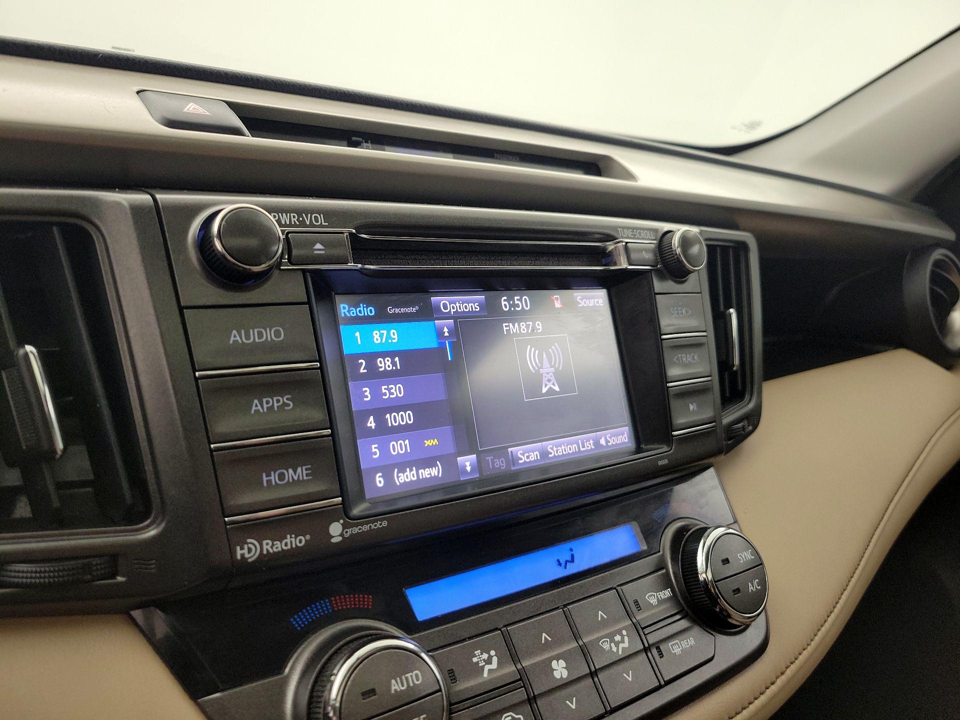 Thumbnail: 2015 Toyota RAV4 - 15