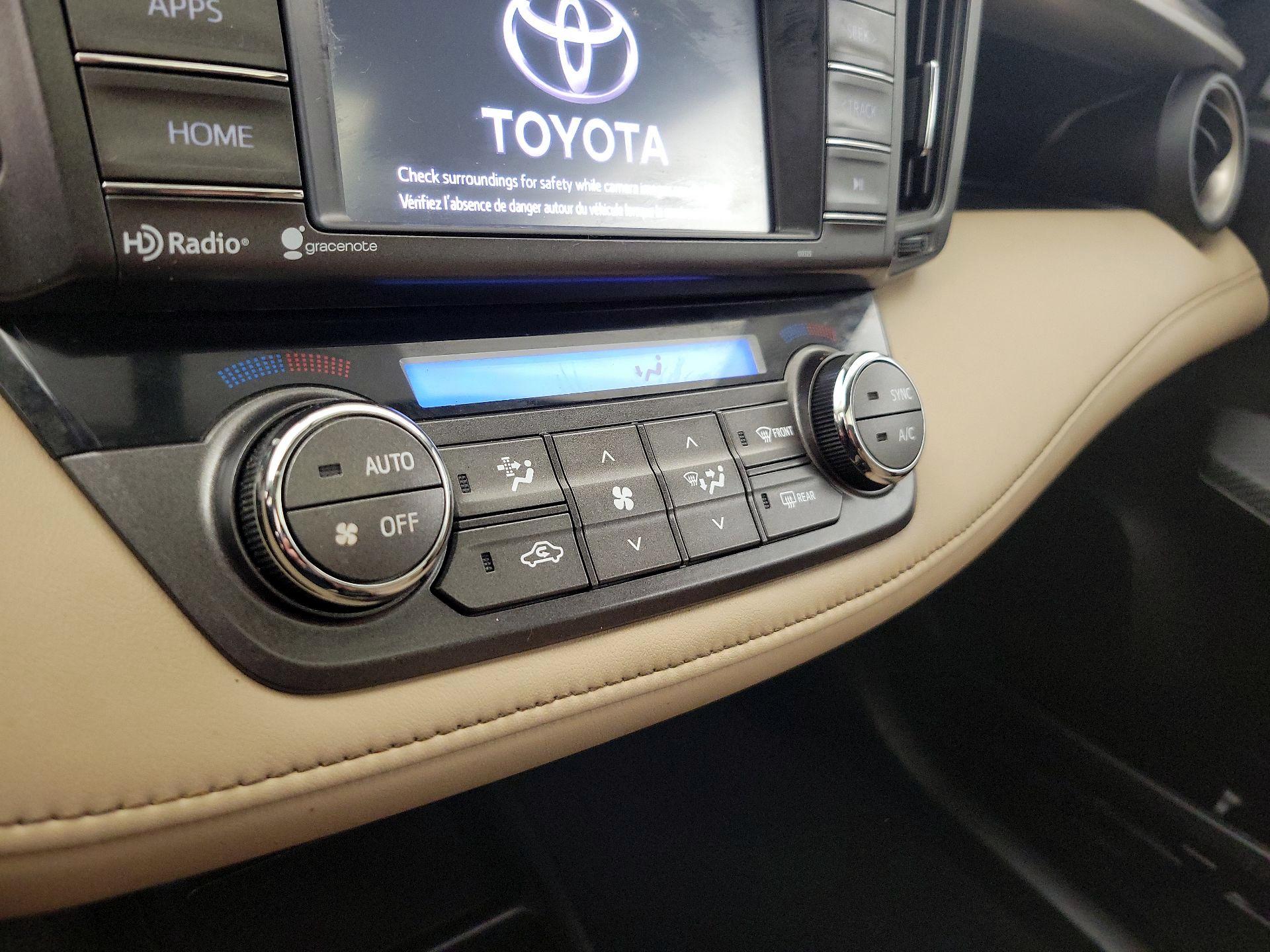 Thumbnail: 2015 Toyota RAV4 - 16