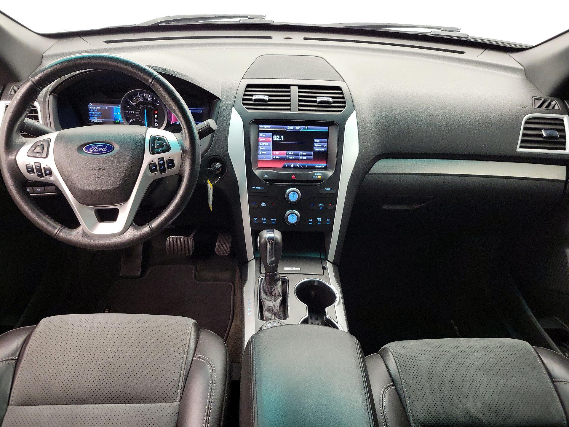 Thumbnail: 2015 Ford Explorer - 9