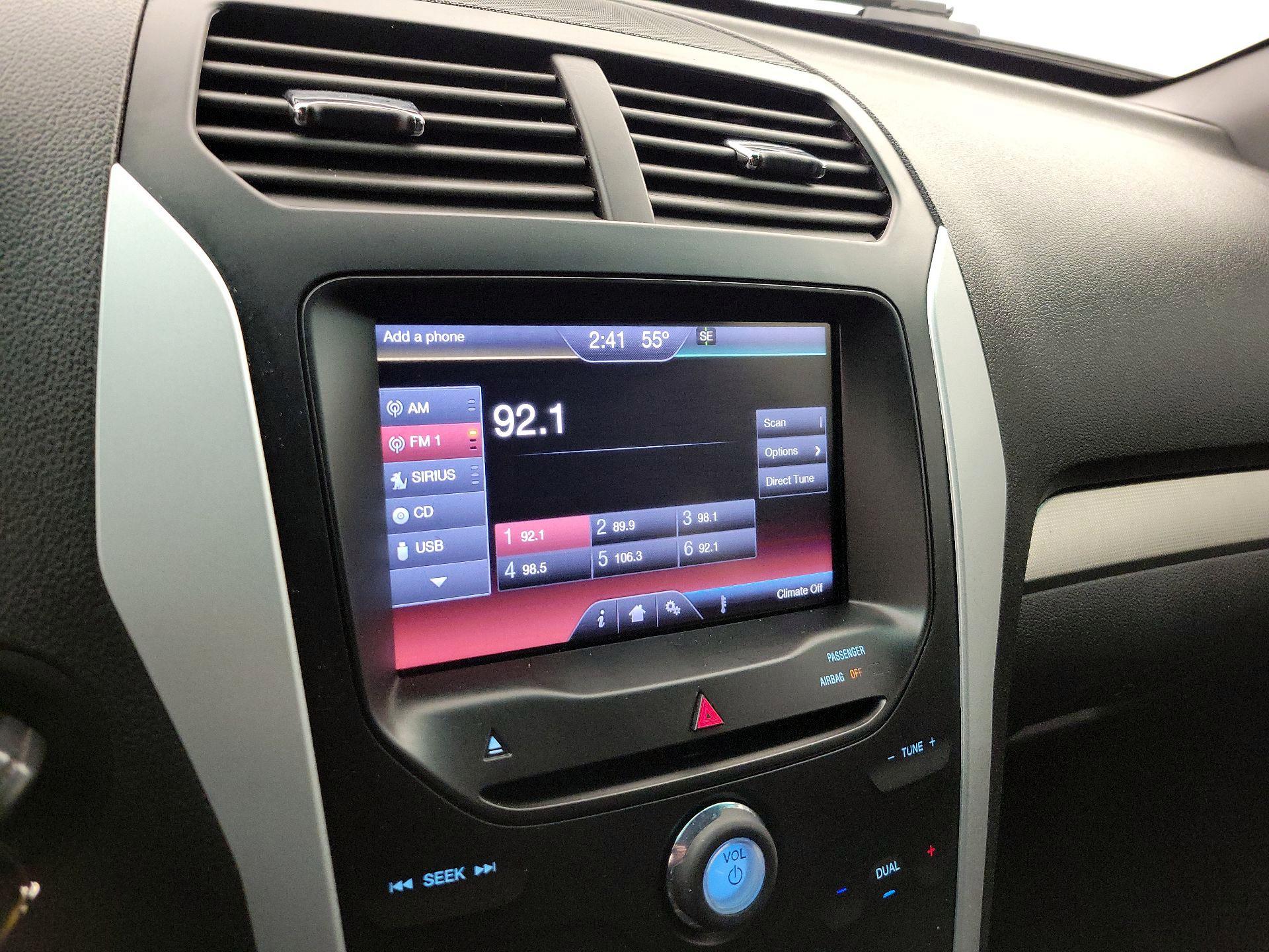 Thumbnail: 2015 Ford Explorer - 15