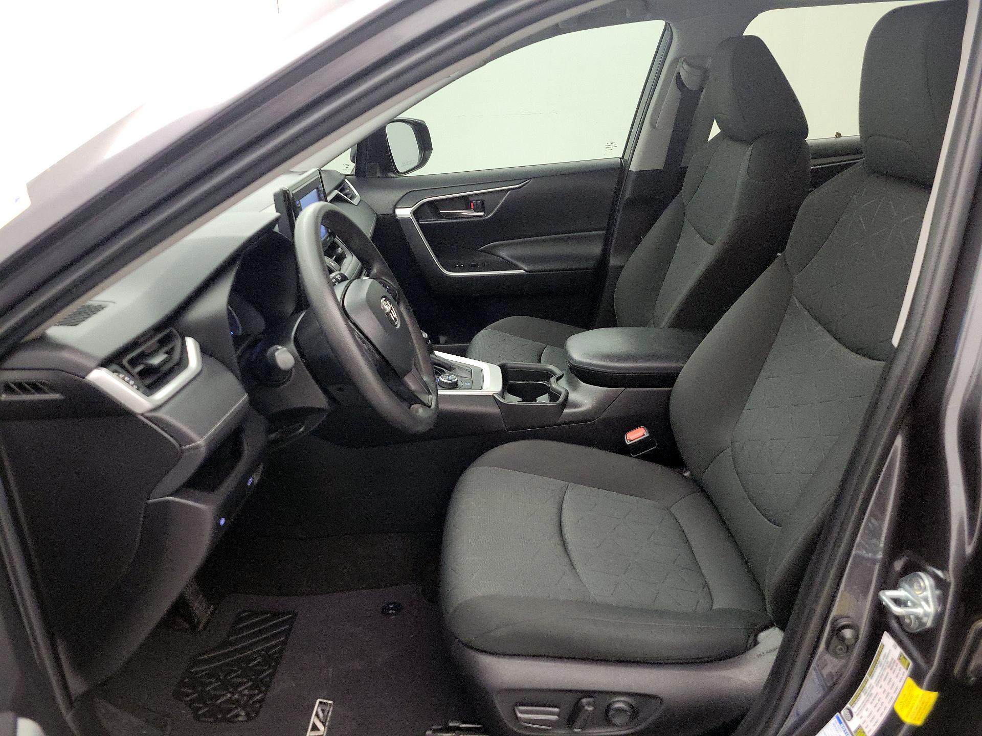 Thumbnail: 2021 Toyota RAV4 - 11