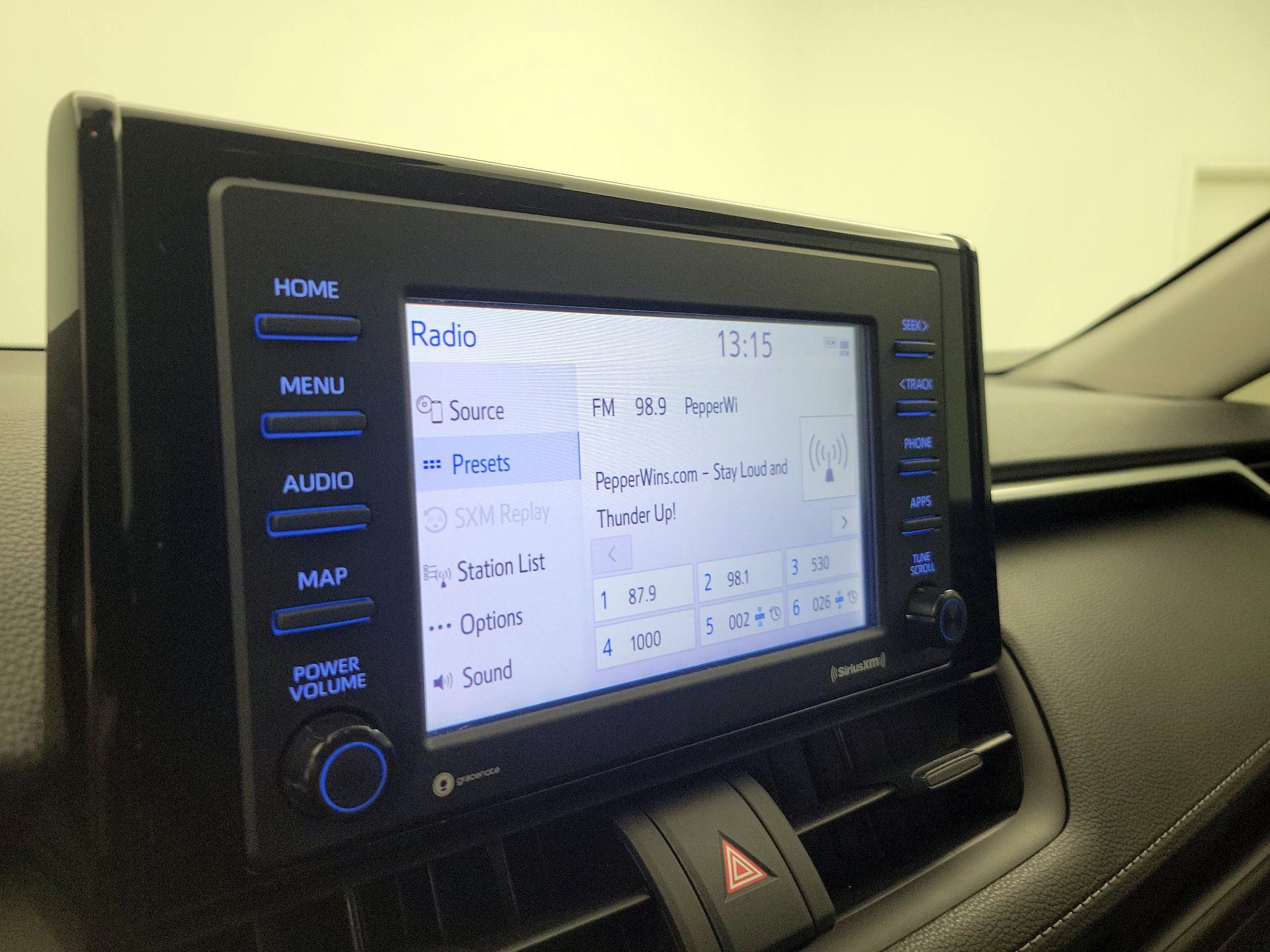 Thumbnail: 2021 Toyota RAV4 - 15