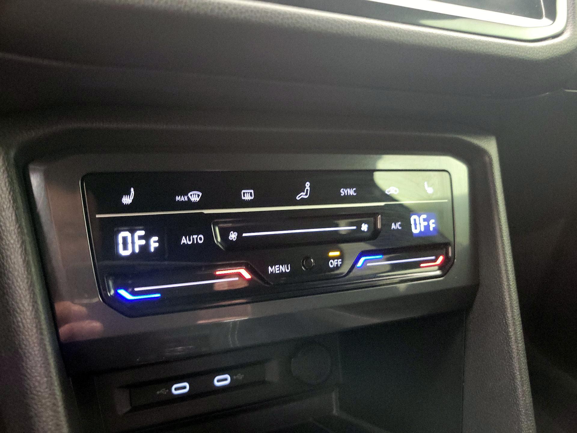 Thumbnail: 2022 Volkswagen Tiguan - 16