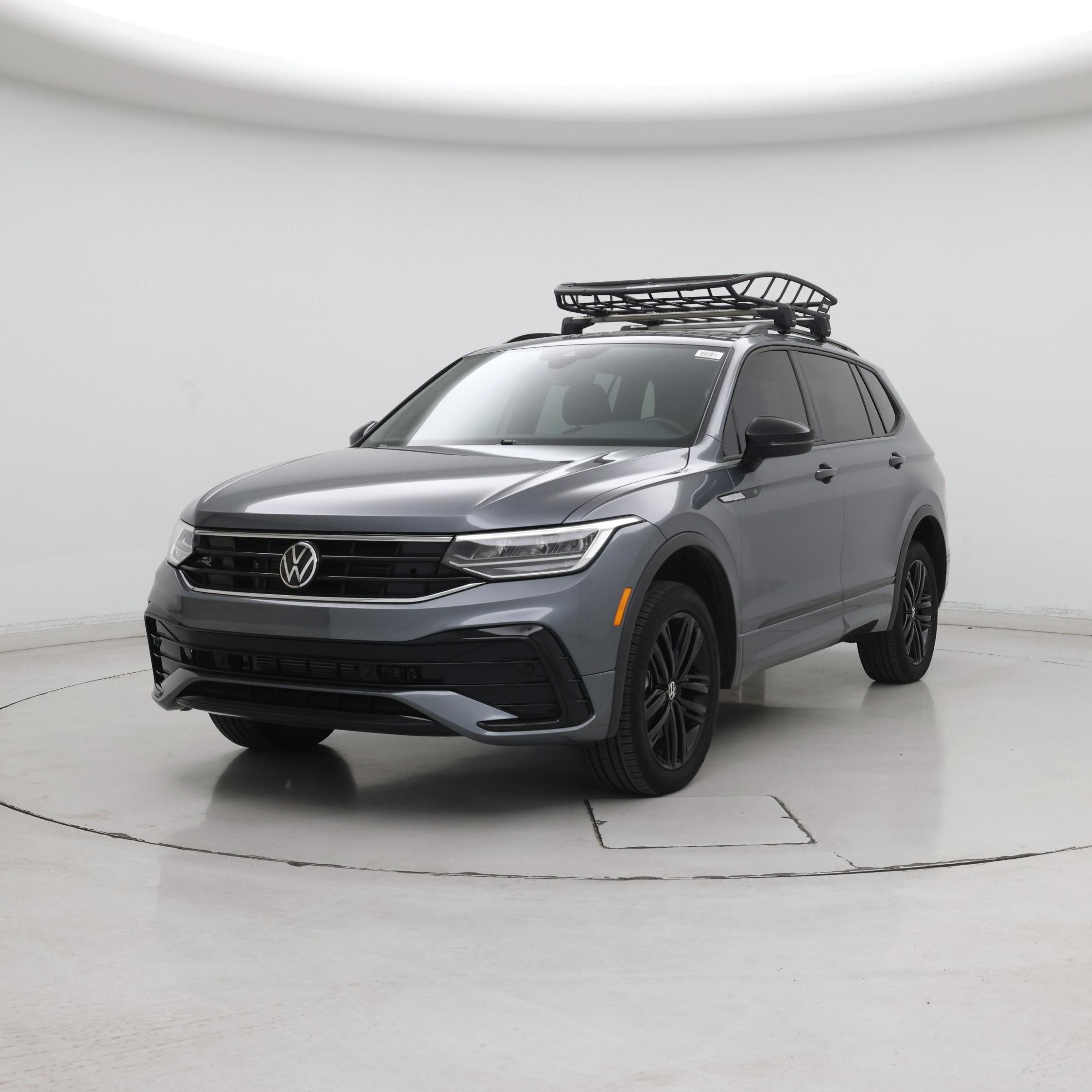 Thumbnail: 2022 Volkswagen Tiguan - 4