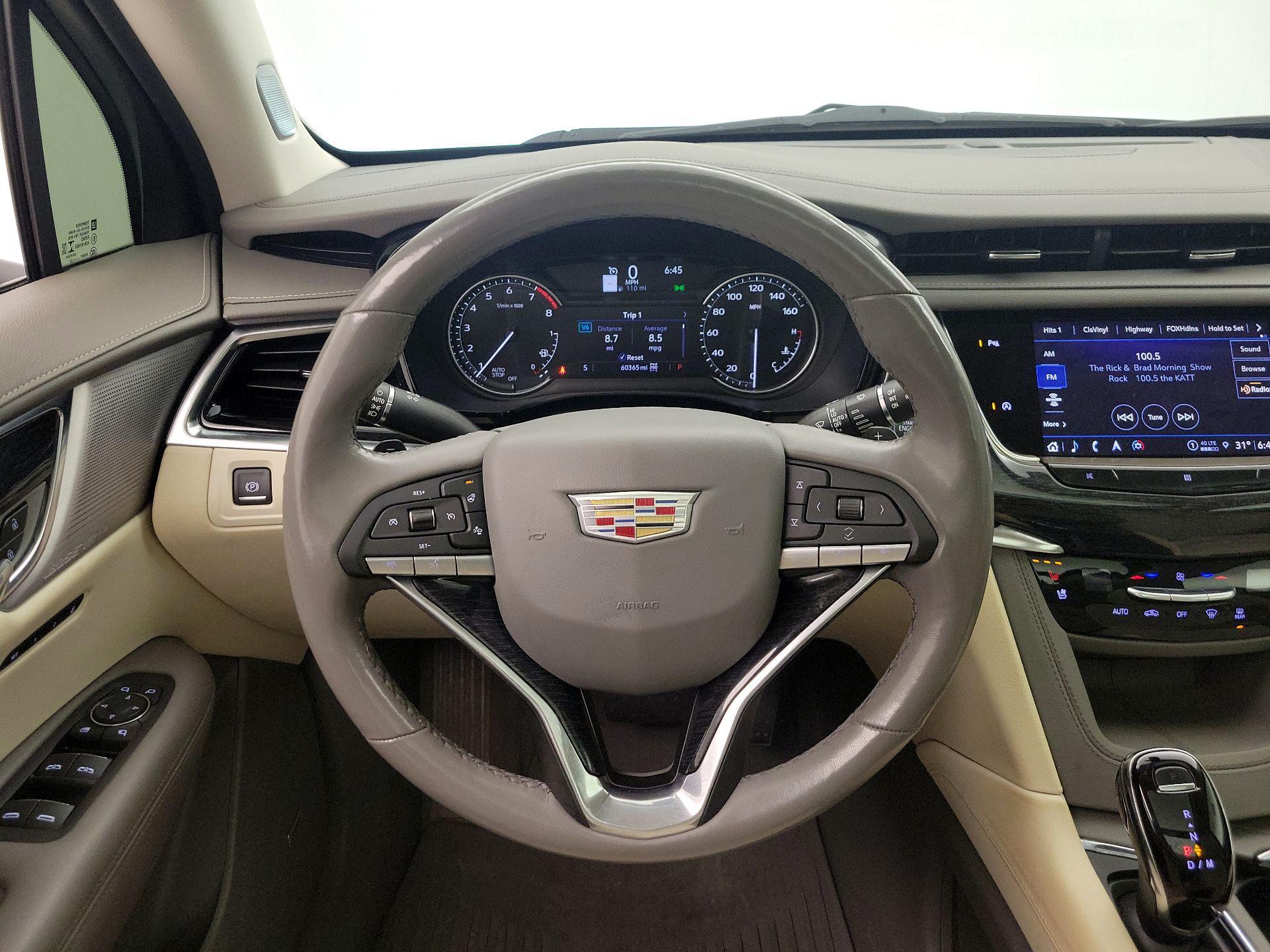 Thumbnail: 2021 Cadillac XT6 - 10