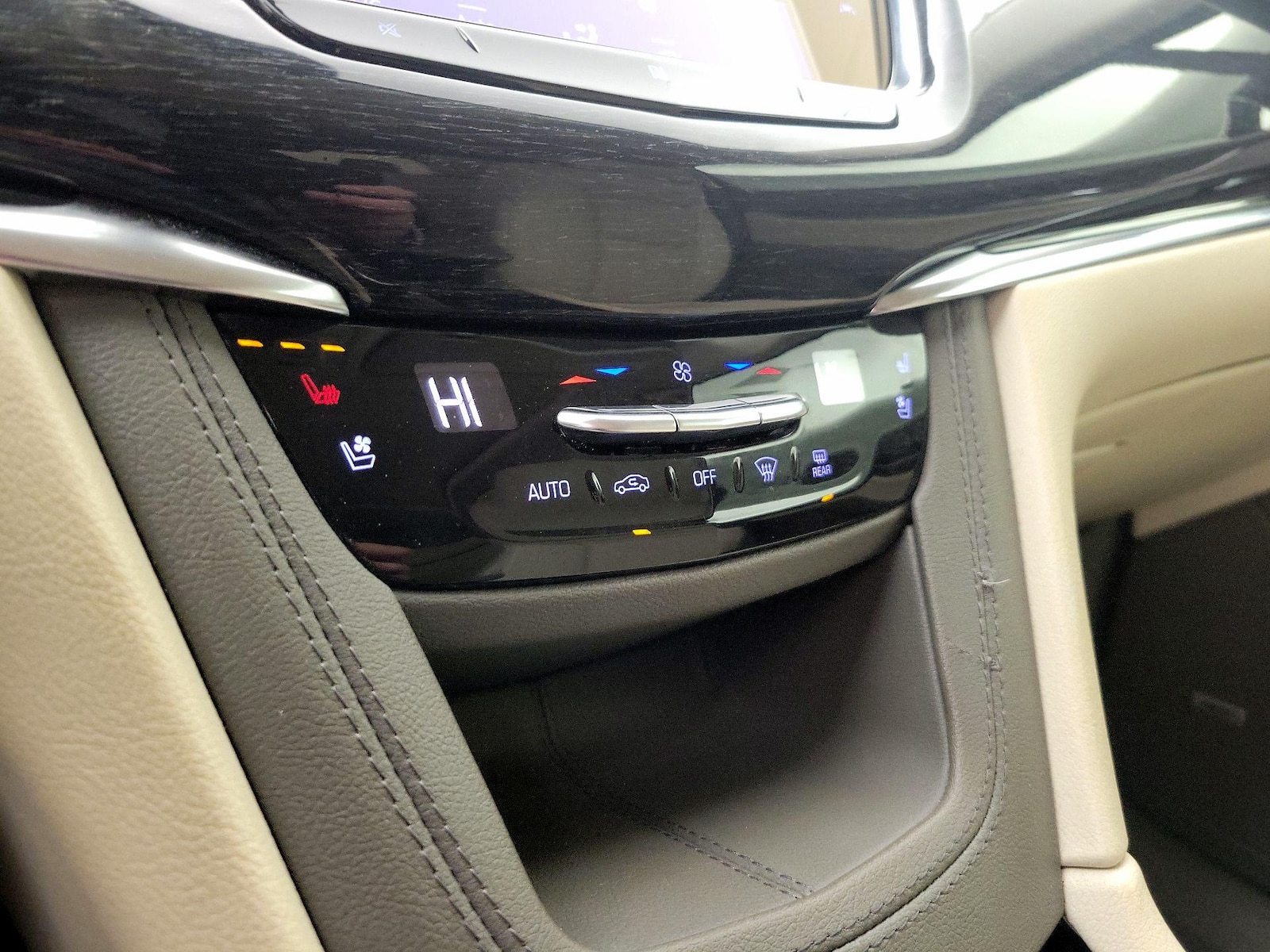 2021 Cadillac XT6 Premium Luxury - Photo 17